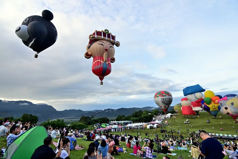 台東熱氣球嘉年華開幕　「Q版媽祖」升空