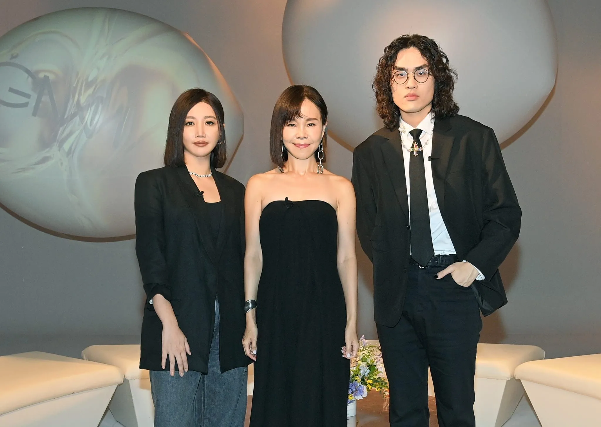左起A-Lin、彭佳慧、鶴 The Crane。台視提供