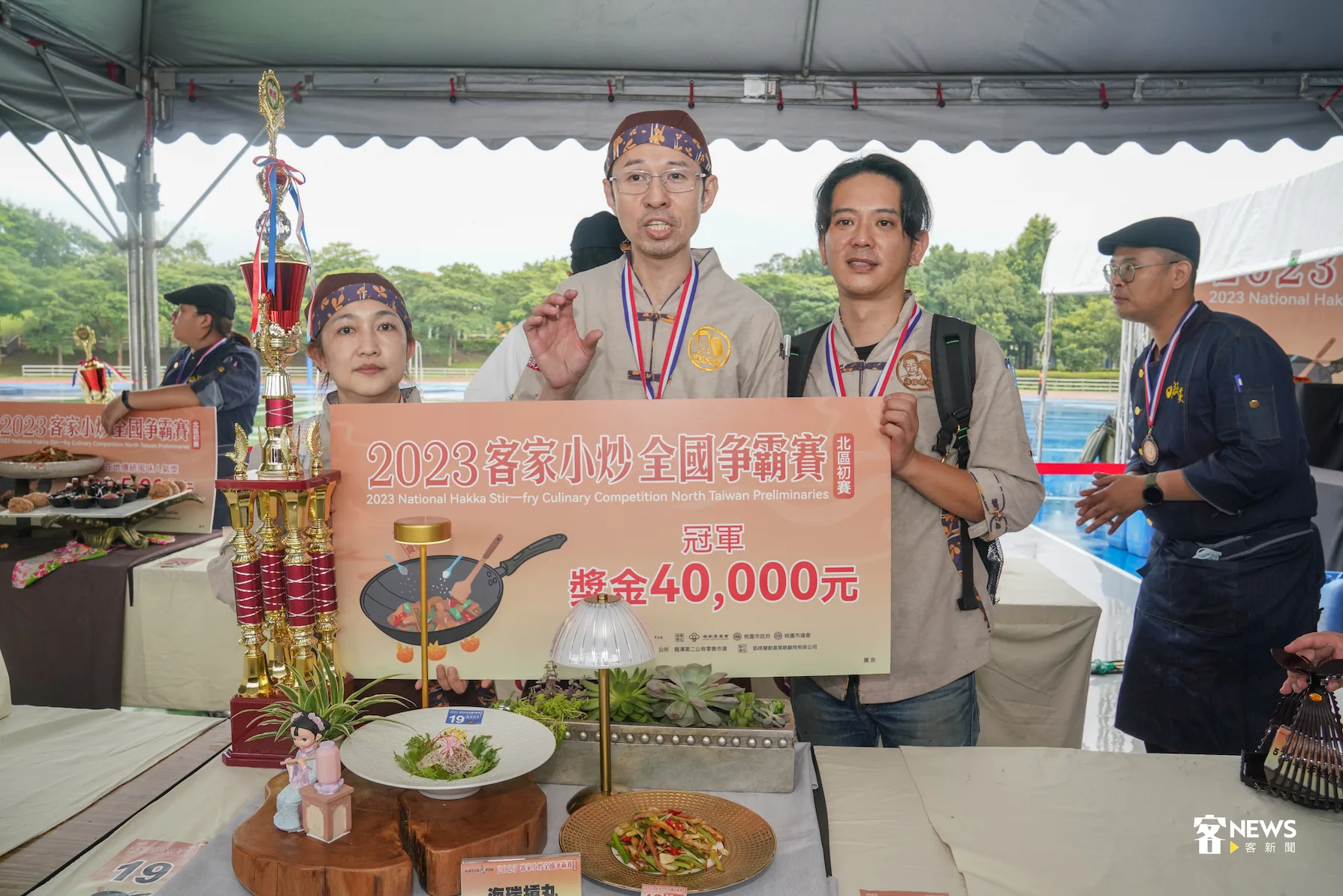 客家小炒爭霸北區初賽冠軍隊伍「海瑞摃丸」。洪俊傑攝