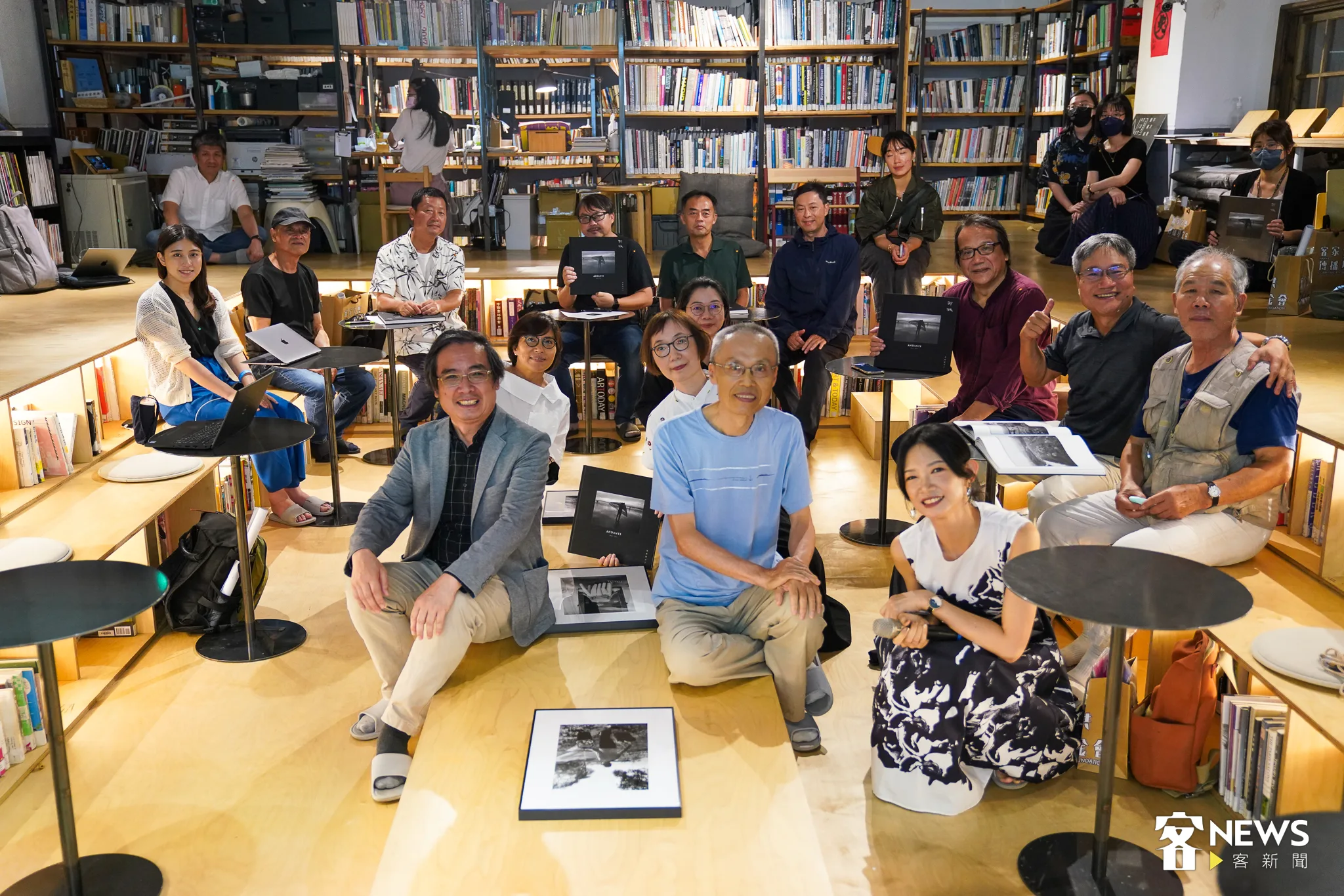 《行板．梁國龍攝影集》新書發表會。何柏均攝