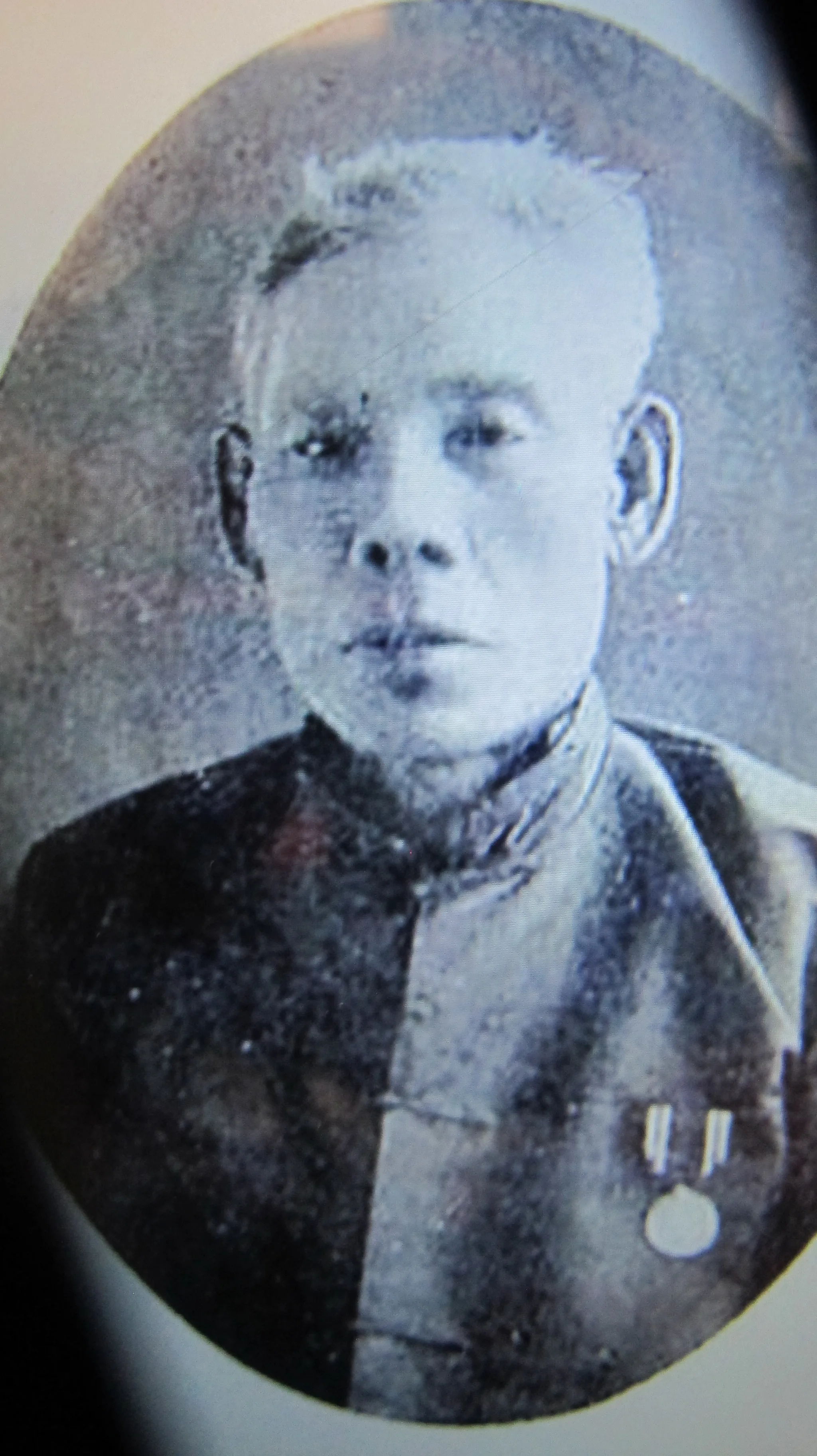苗栗先賢彭昶興字苑香，1917年發起成立「天香吟社」詩社，並被推為社長。何來美翻攝