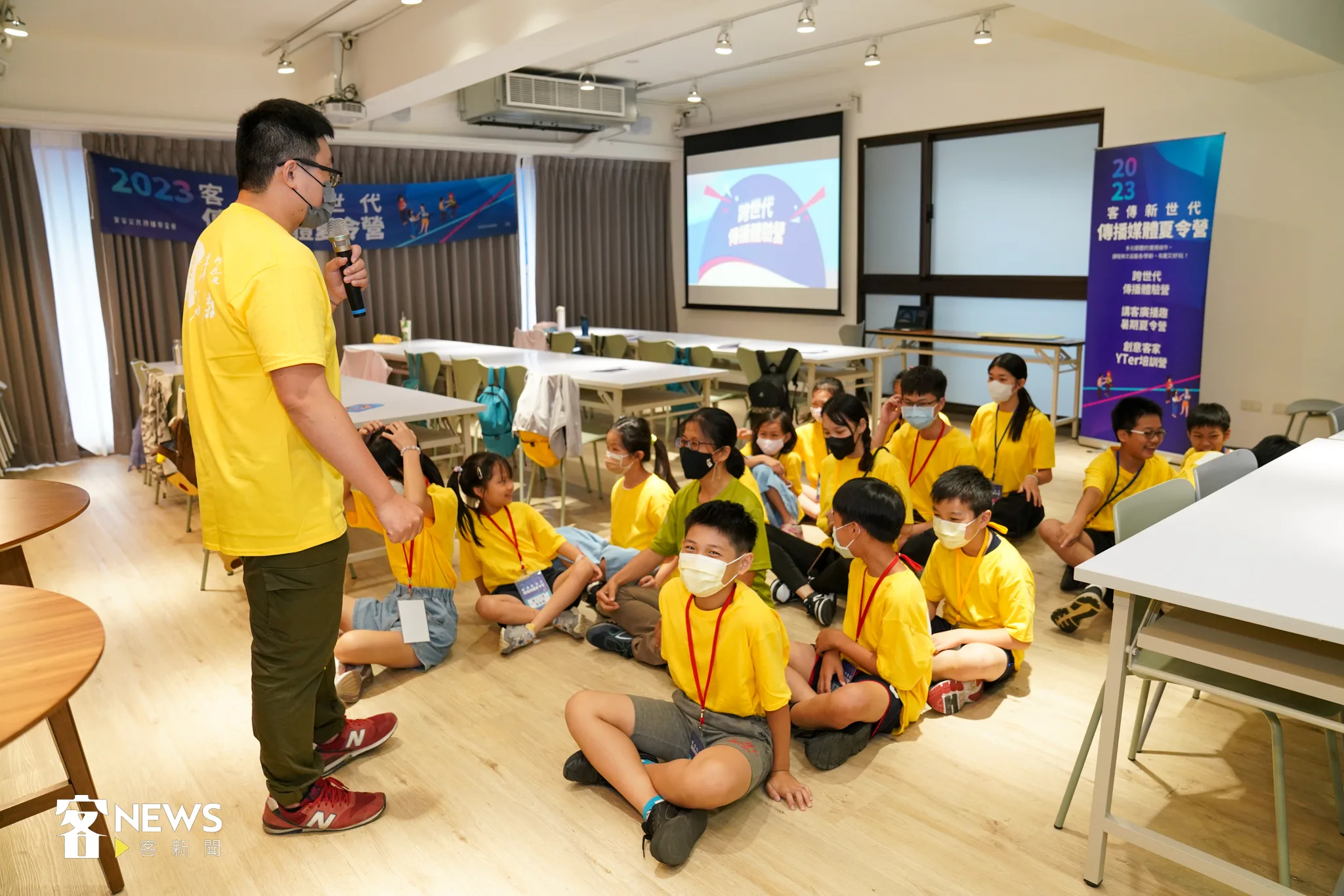 2023 客傳新世代夏令營,學員們分組闖關。宋佩遙攝