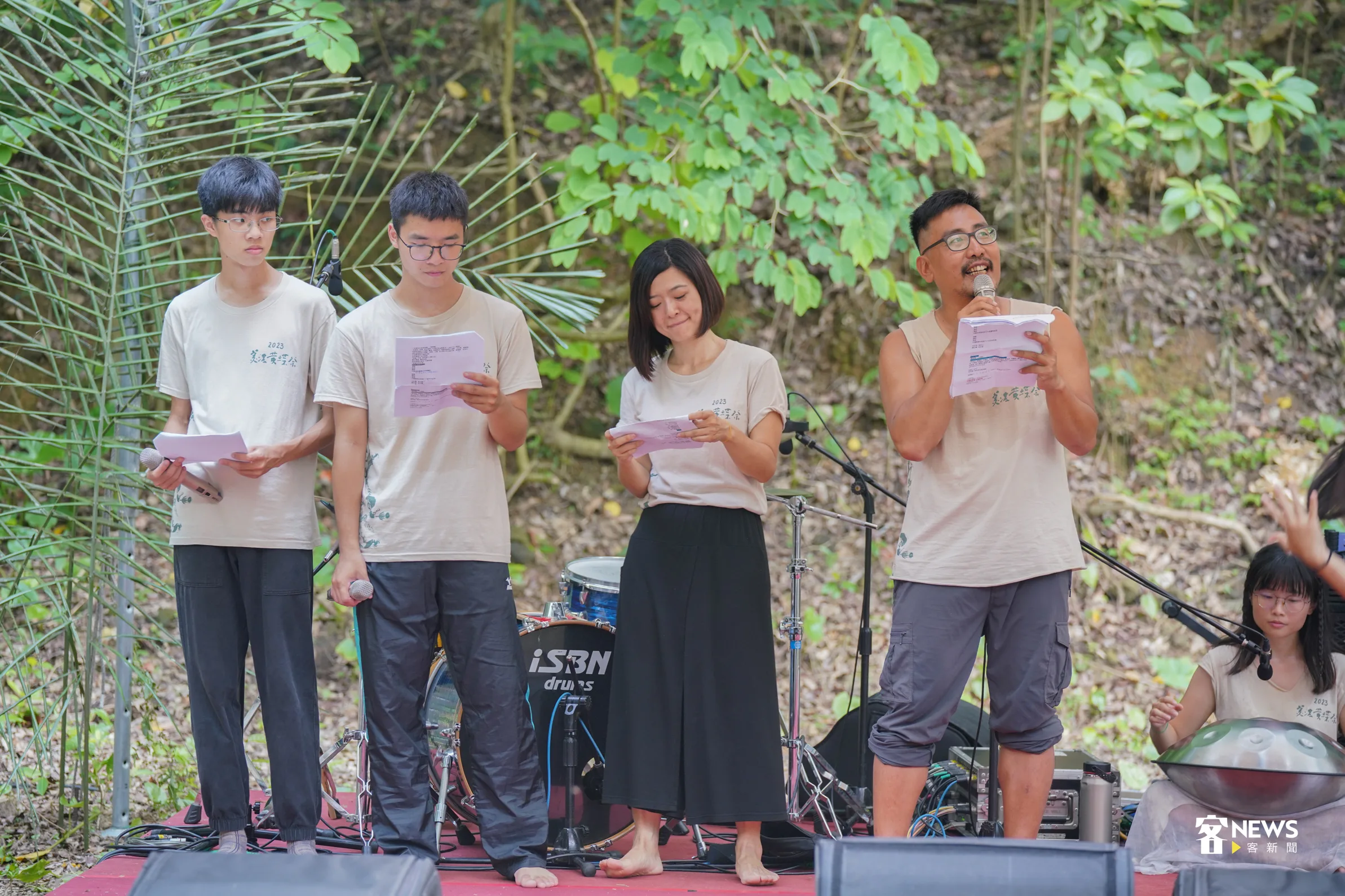 後生創作營共創成果《母樹林的孩子,歸來喔》音樂劇,展演於美濃黃蝶翠谷母樹林。洪俊傑攝