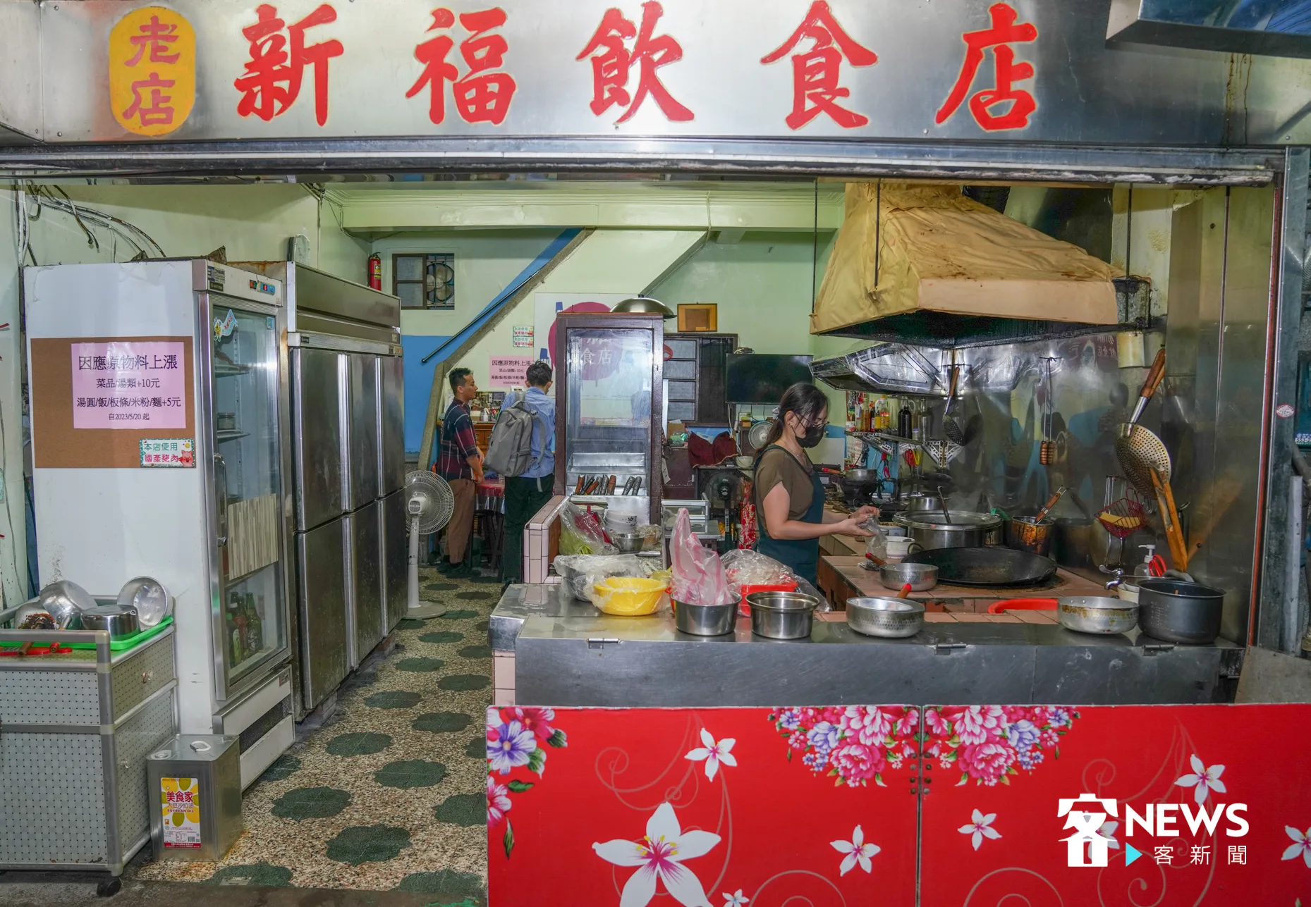 竹東都會說商華市場最裡面那間(新福飲食店)最好吃。洪俊傑攝