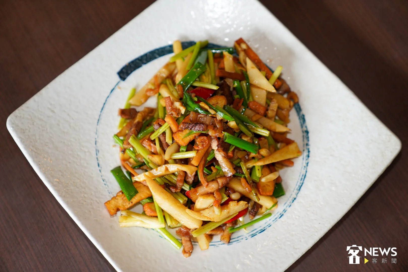 台灣料理的多元歷史與開放，是民主的滋味，與中國極權成鮮明對比。圖為經典客家菜「客家小炒」。范修語攝（資料照）