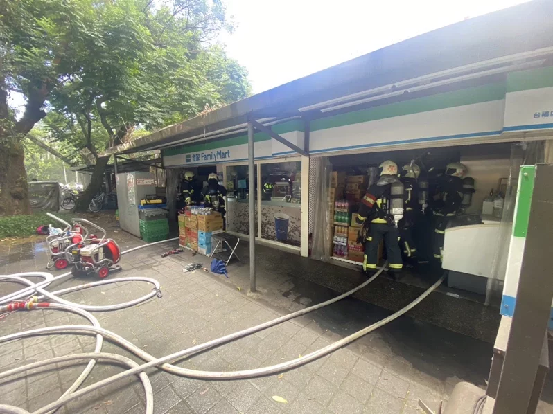 台大校園超商內發生火警已撲滅　初判疑電氣因素