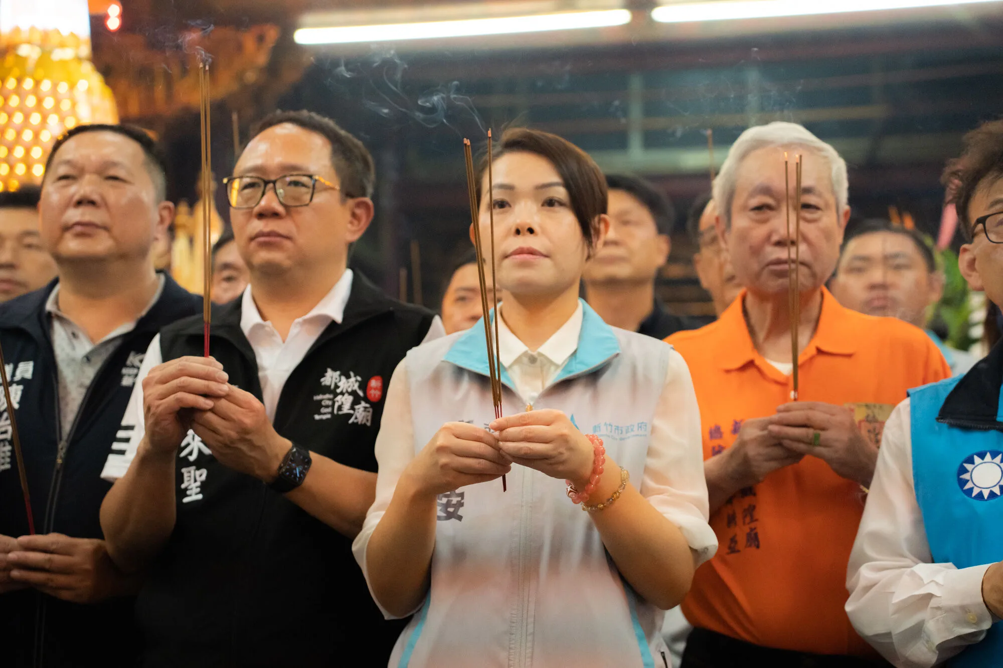 新竹市長高虹安前來城隍廟參拜及參與開福門儀式。新竹市政府提供