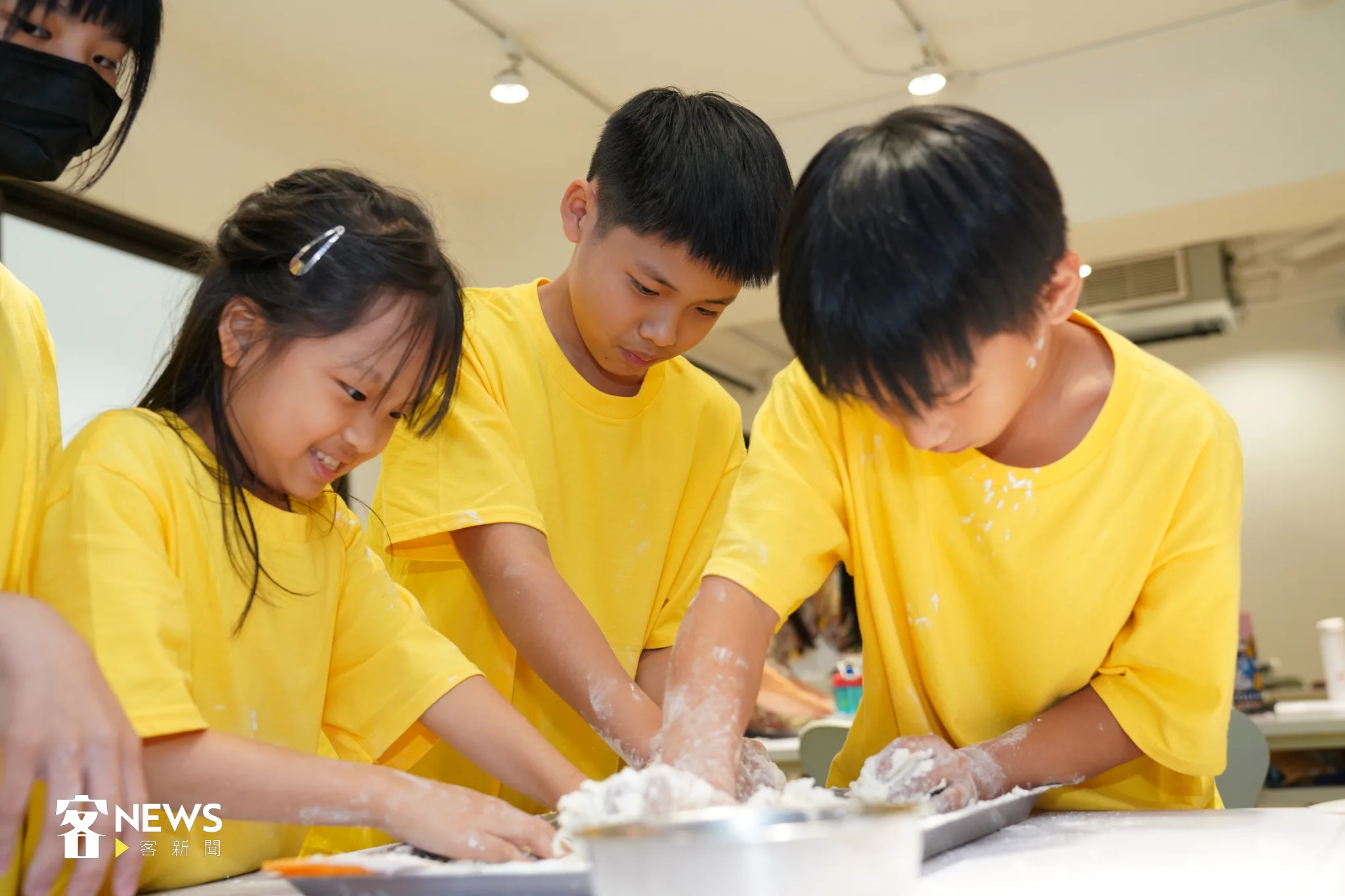 2023 客傳新世代夏令營DIY客家粄食牛搵水。宋佩遙攝