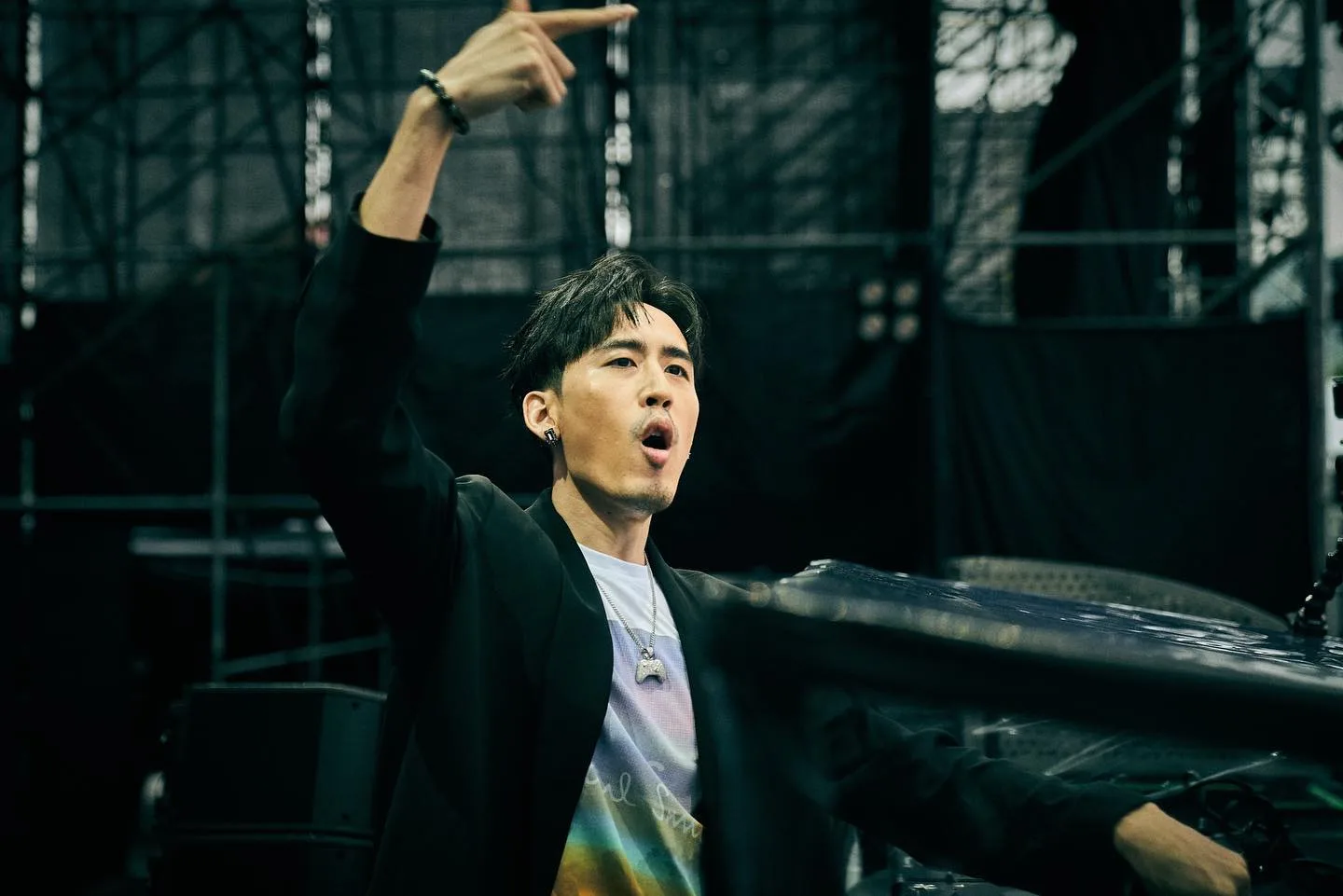 周立銘MDD擔任開場演出，將多首客語歌曲remix，並與客家詩人葉莎跨界合作。翻攝周立銘 MDD粉專