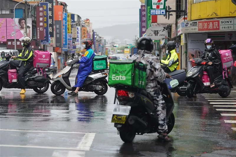 颱風卡努逼近　北市勞動局：若宣布停班停止外送