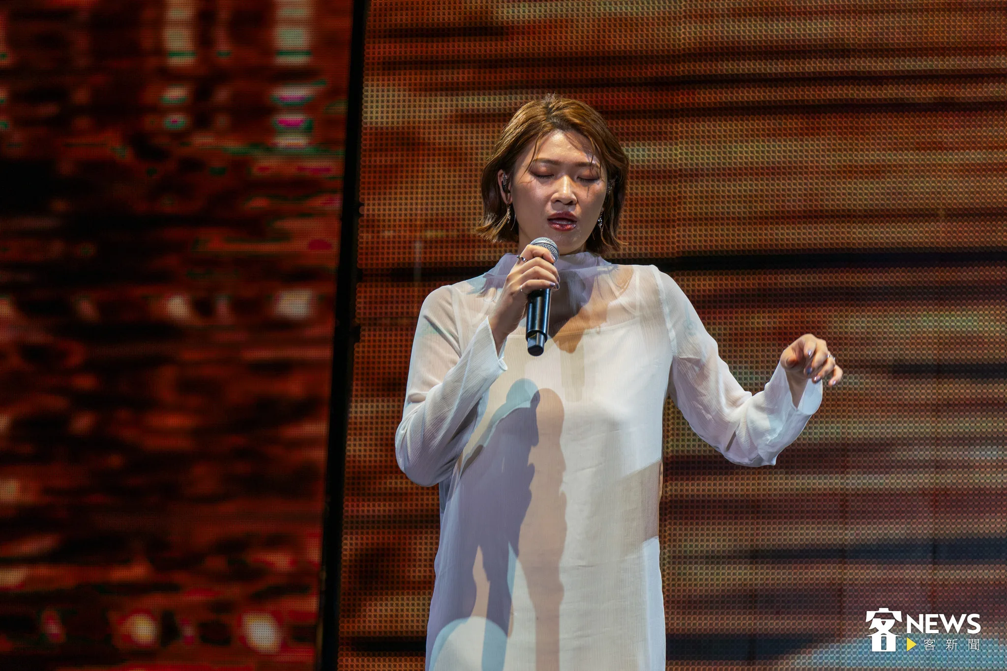許多民眾覺得來自美濃的邱淑蟬歌聲聽了非常舒服,相當喜愛。李台源攝