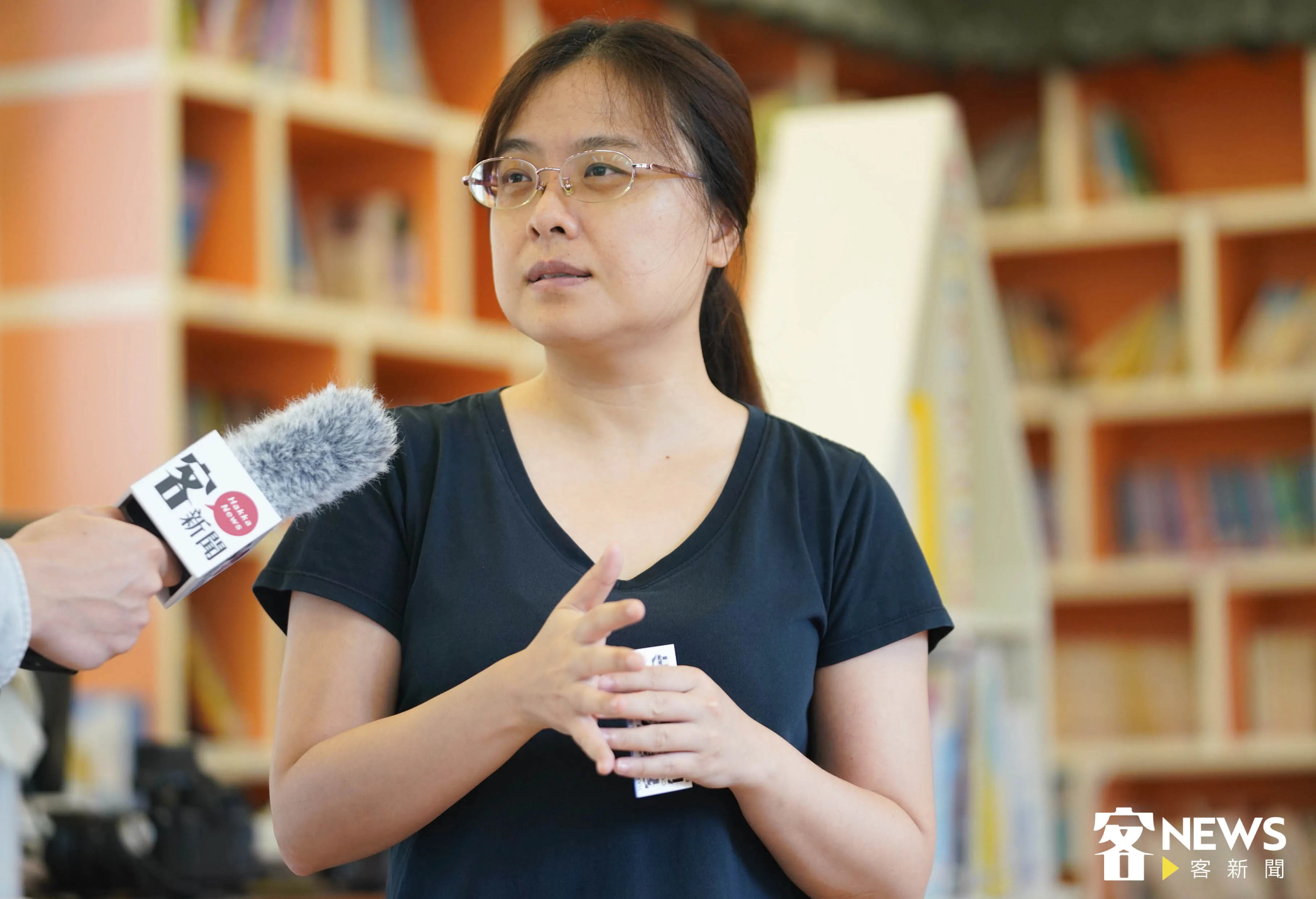 陸豐國小教師黃筱婷認為「孩子們如果不認識自己的家鄉是很空虛的！」、「從在地化的觀點中，是能看見世界觀的」。洪俊傑攝
