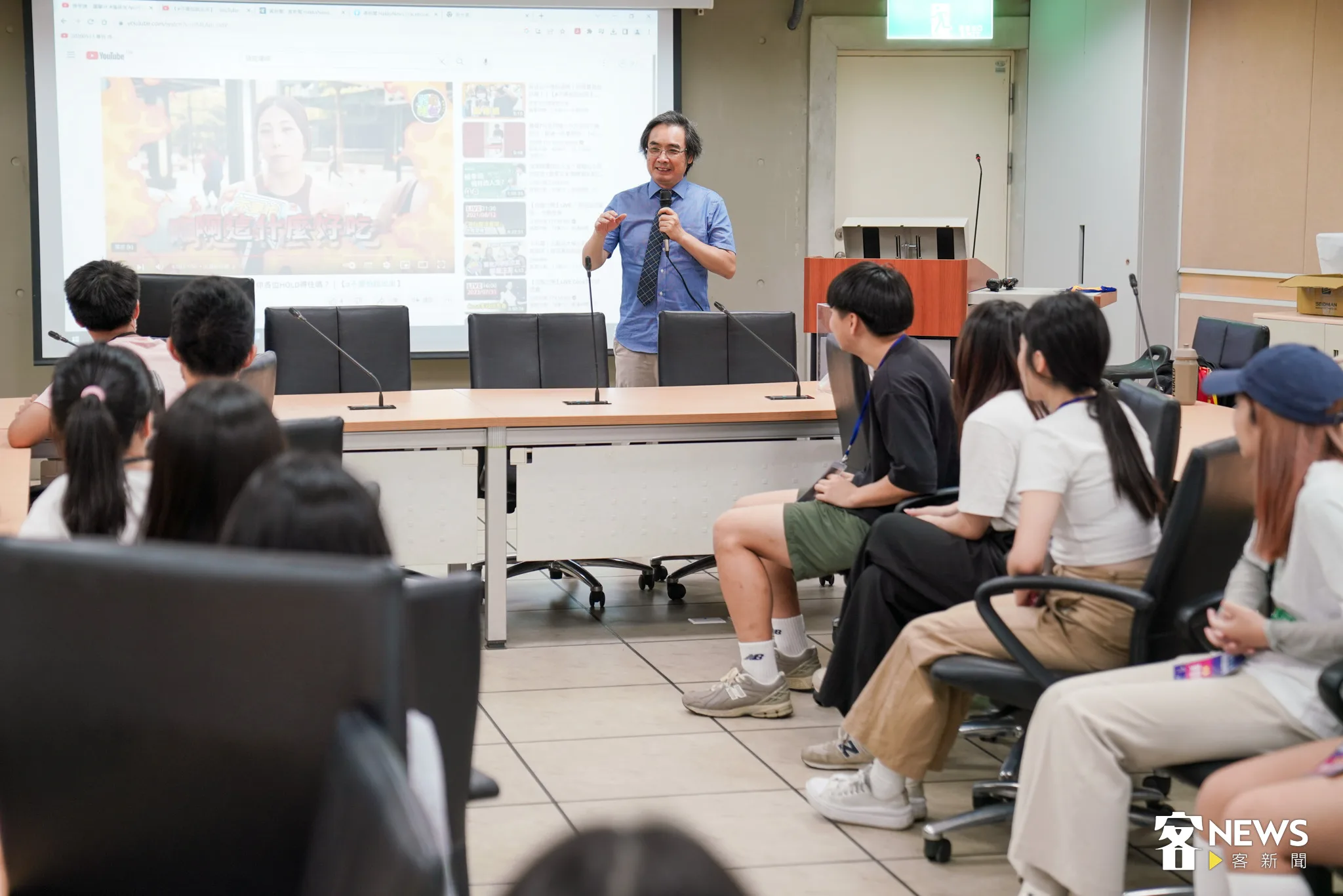 創意客家YTer培訓營，在陳板董事長的勉勵下開始。范修語攝