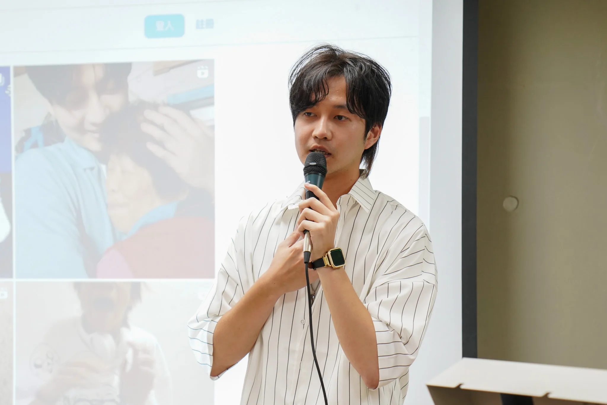恐龍偶像擔任評審並分享自己的創作經驗。范修語攝