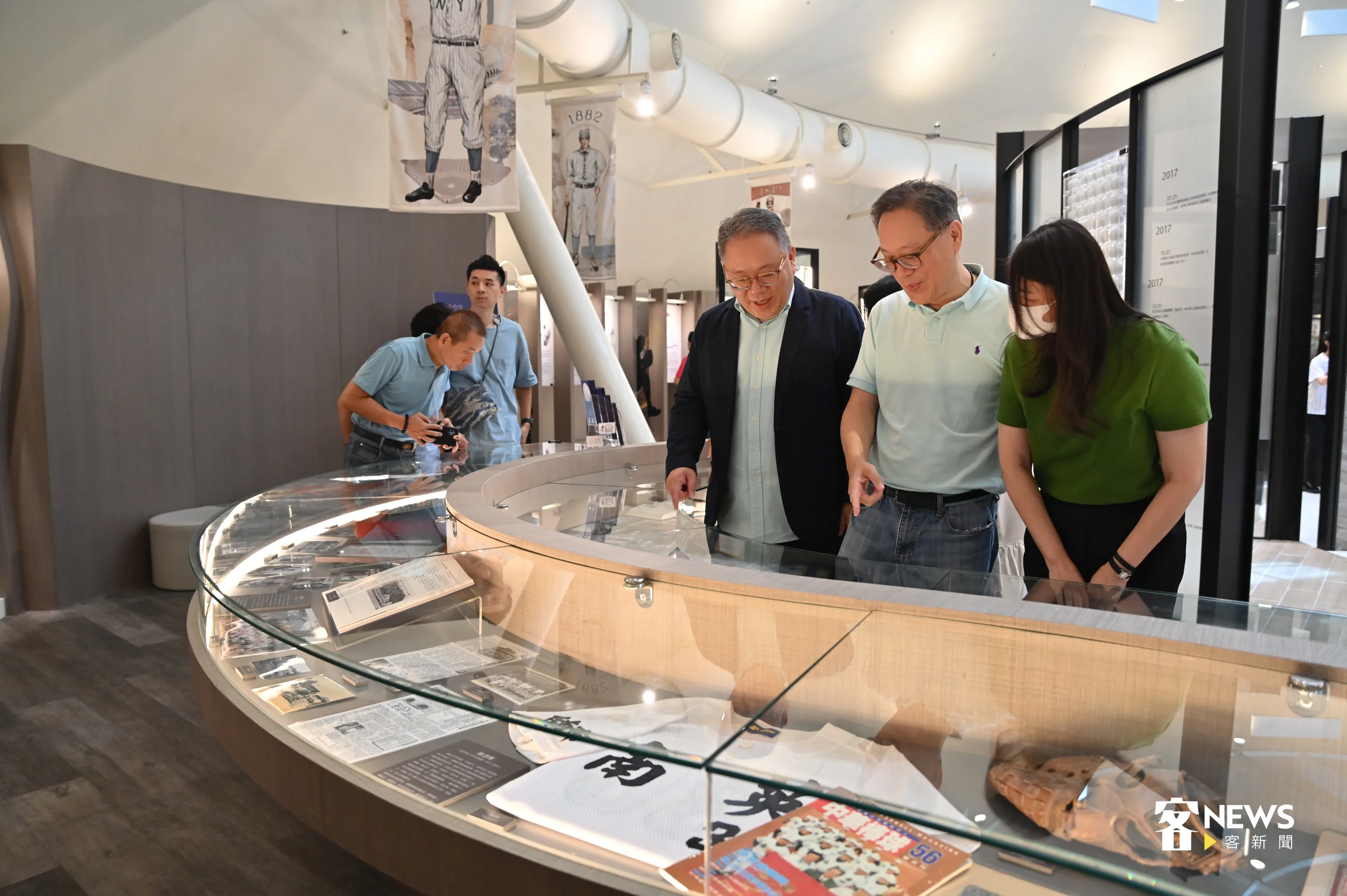 棒球名人堂展區文物。洪俊傑