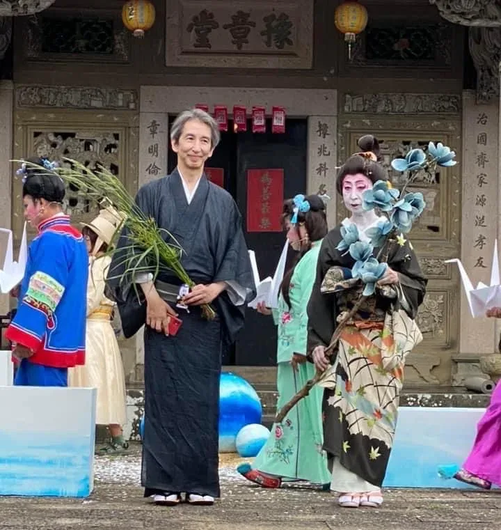 日本傳統舞樂老師舞者吉村桂充（右）、演奏者杉浦聰（左）。彭雅玲提供