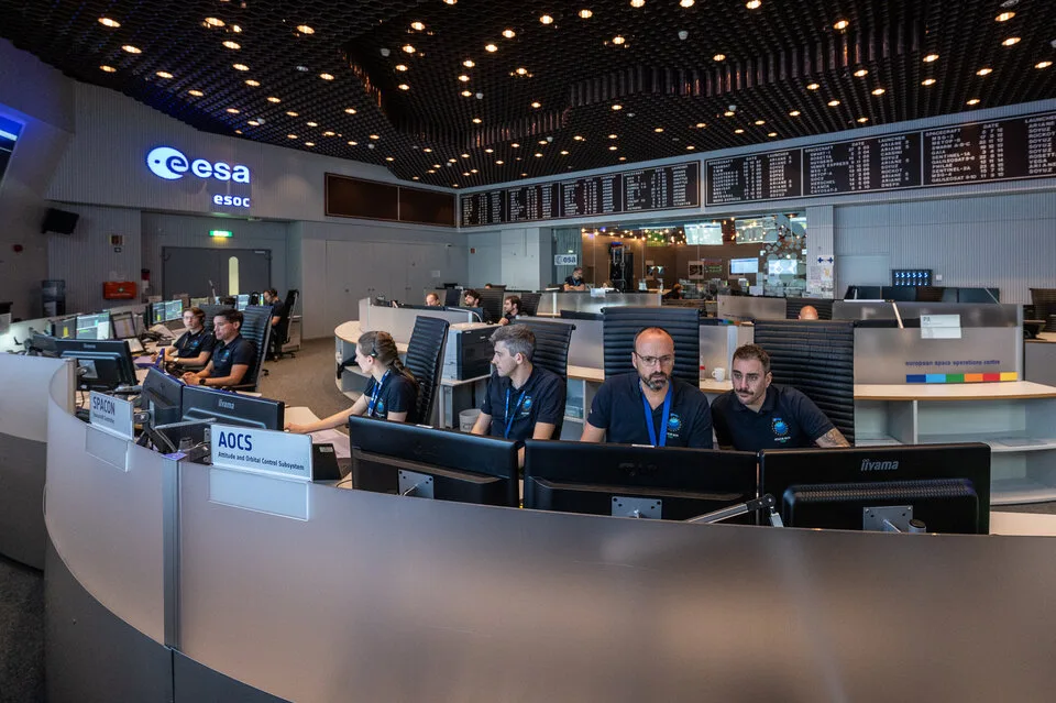 ESA專家負責引導風神號返航進入大氣層。翻攝自《ESA》官網