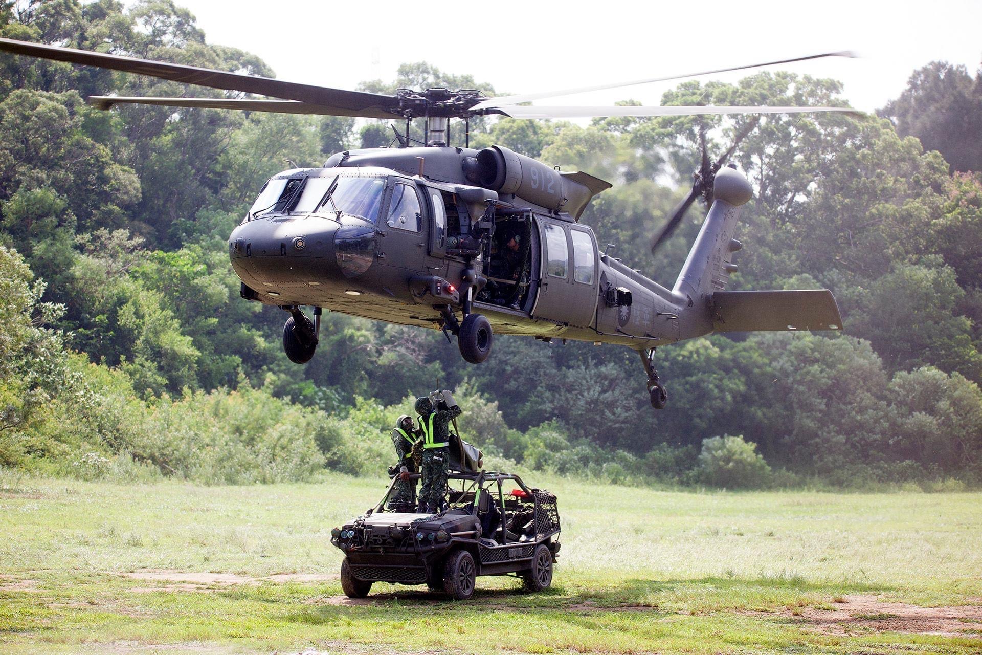 UH-60M黑鷹直升機。慶籌會提供
