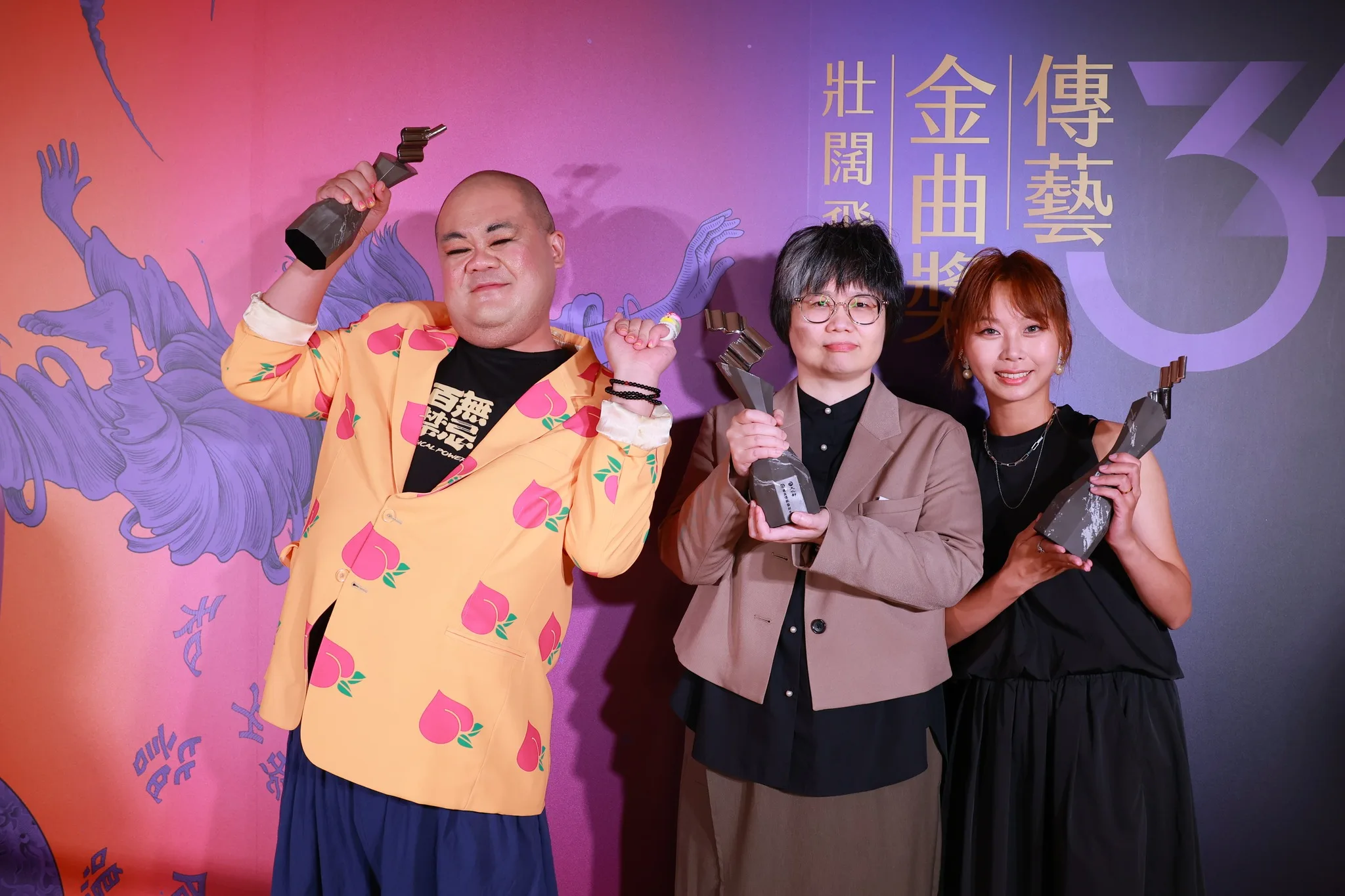 ★第34屆傳藝金曲獎【最佳年度作品獎】得獎者:文武天香∕挽仙桃劇團。圖/文化部提供