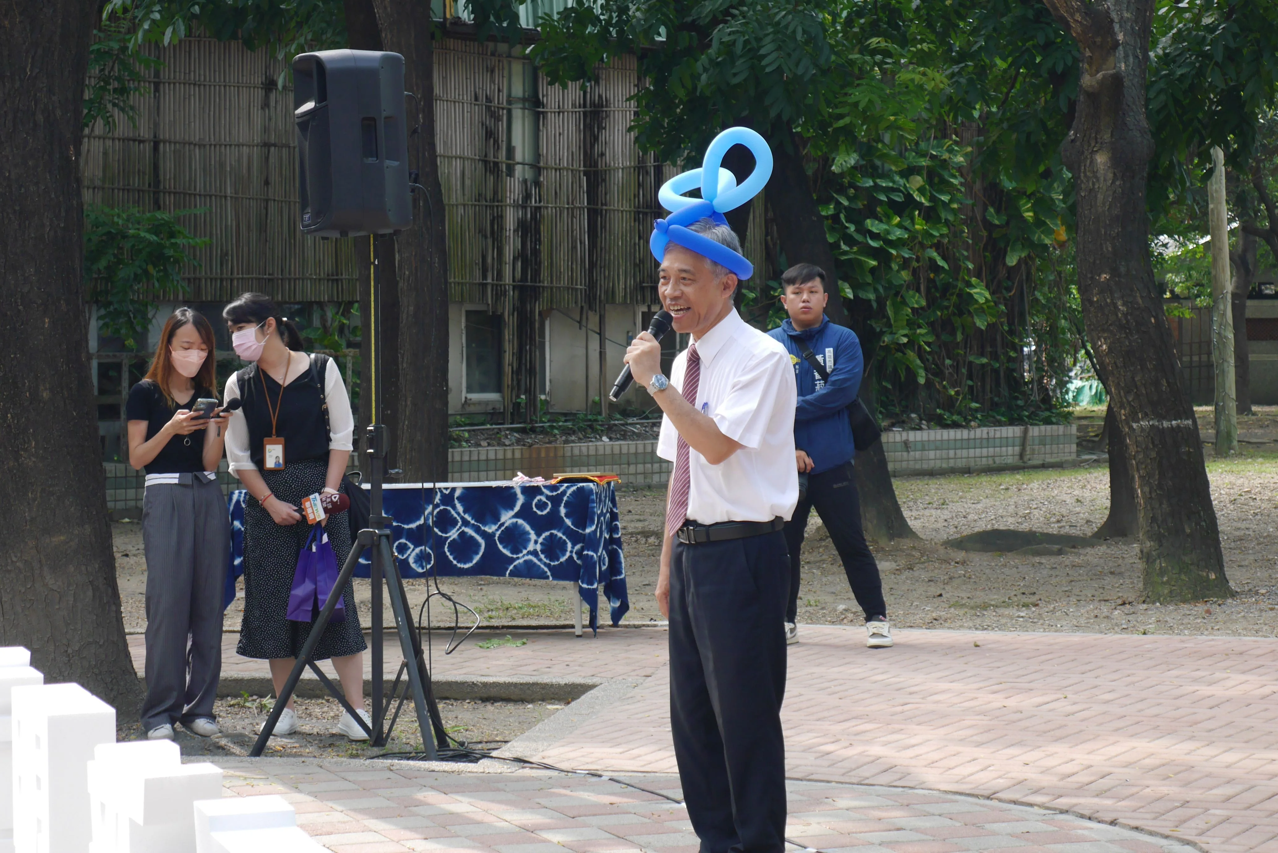 客家委員會副主委范佐銘，出席「愛河童盟新禾埕」遊戲場啟用典禮。客委會提供