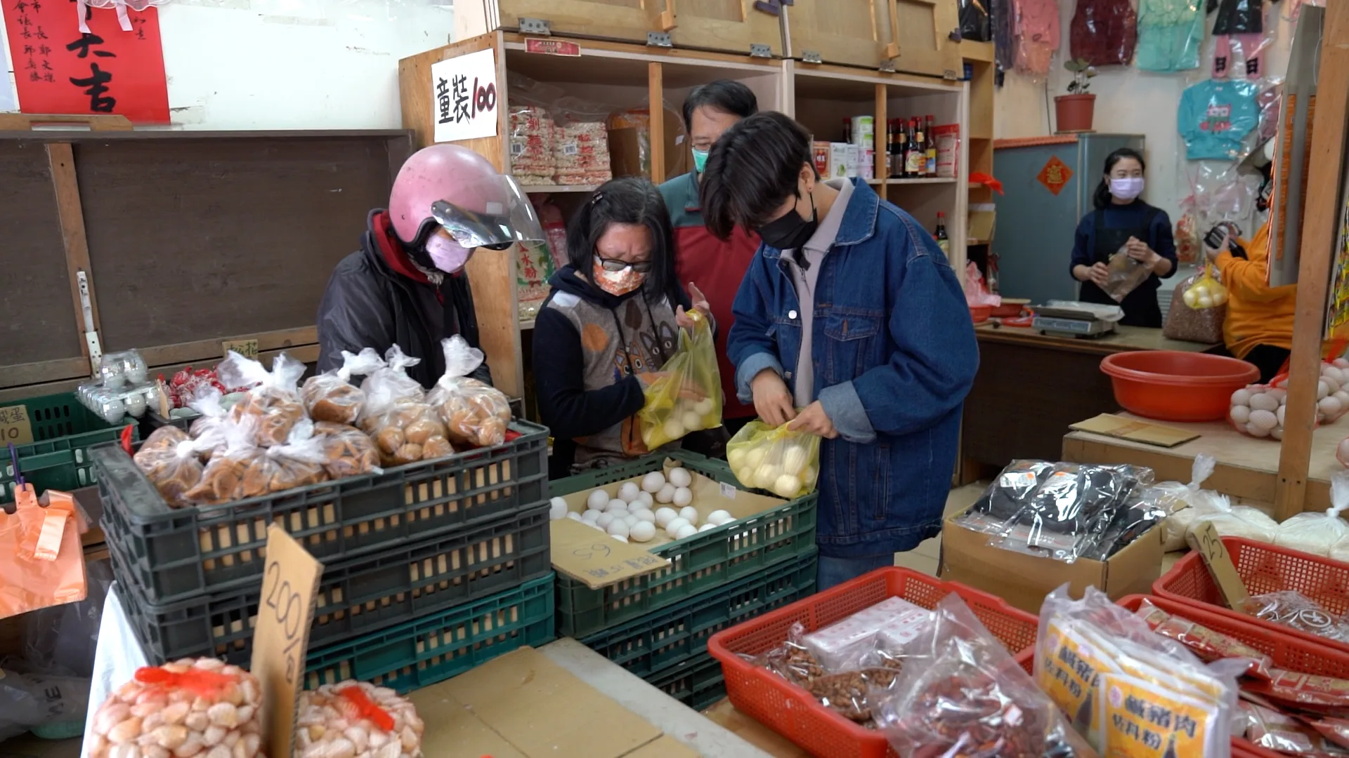 雞蛋蛋價直落，一週已降價兩次。《客新聞》資料照片