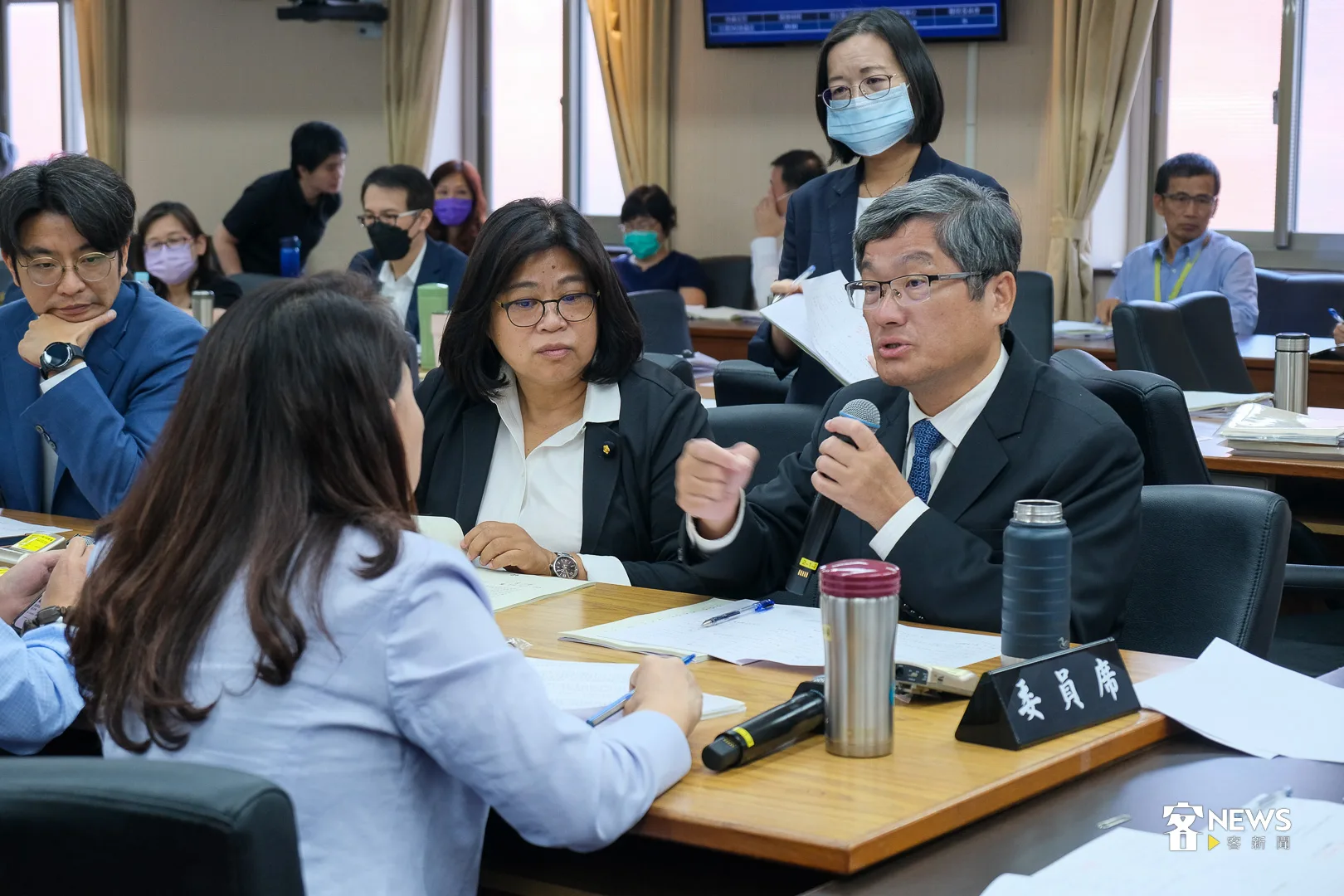 客委會主委楊長鎮承諾兩週內應討論並提出改善方法。何柏均攝