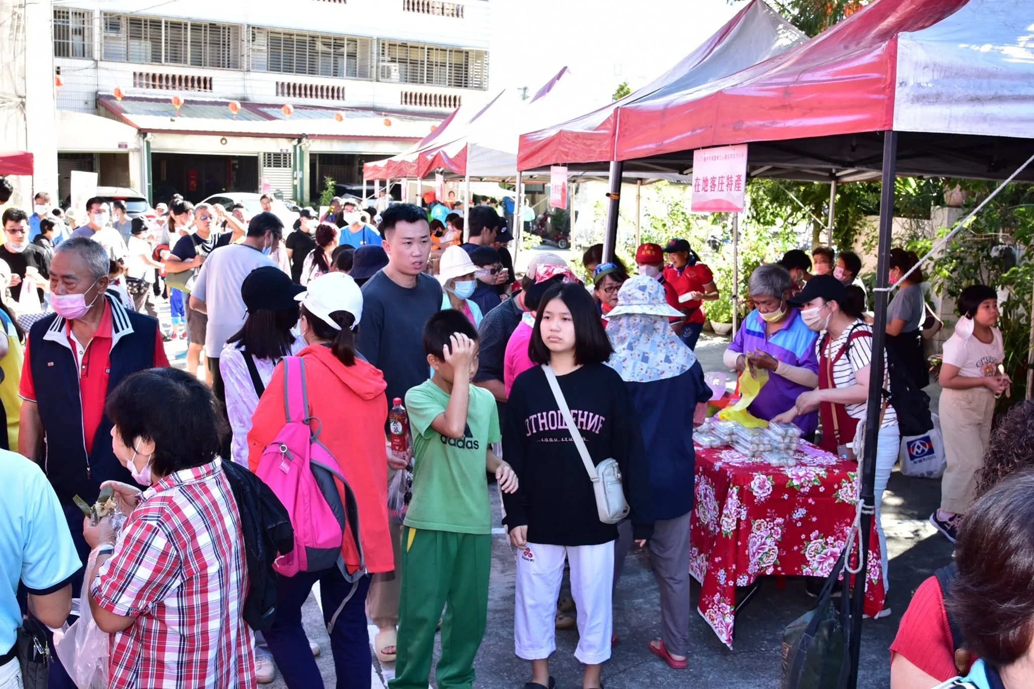 三山國王是客家族群重要的傳統信仰，許多民眾共襄盛舉。台中市政府客委會提供。