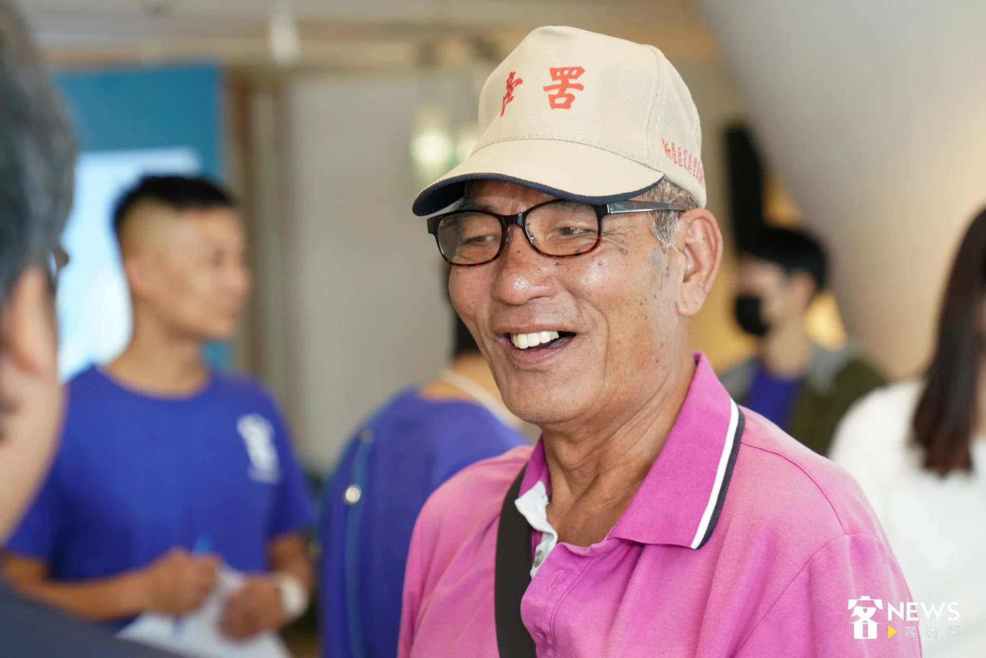 致力於牽罟、歕嘟文化的彭永涼先生，開心的一起來觀看《海脣人紀事》。范修語攝