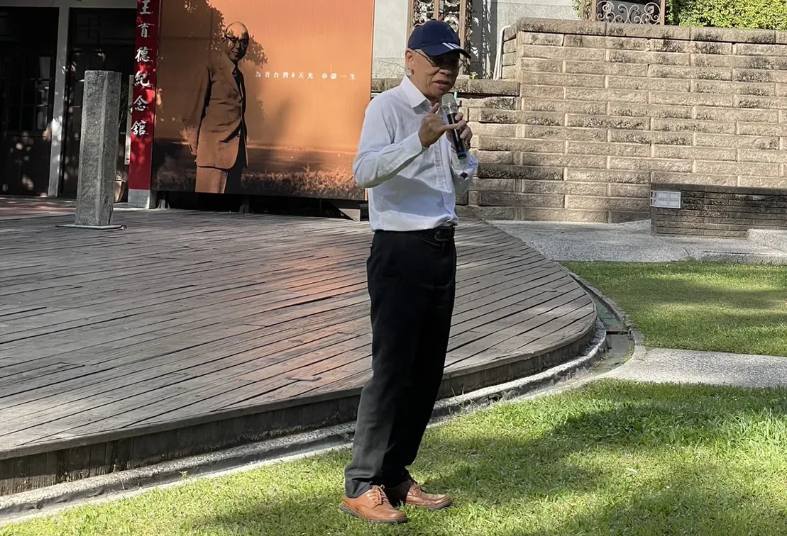 陳欽生分享自身遭遇白色恐怖的經歷。台南市客委會提供