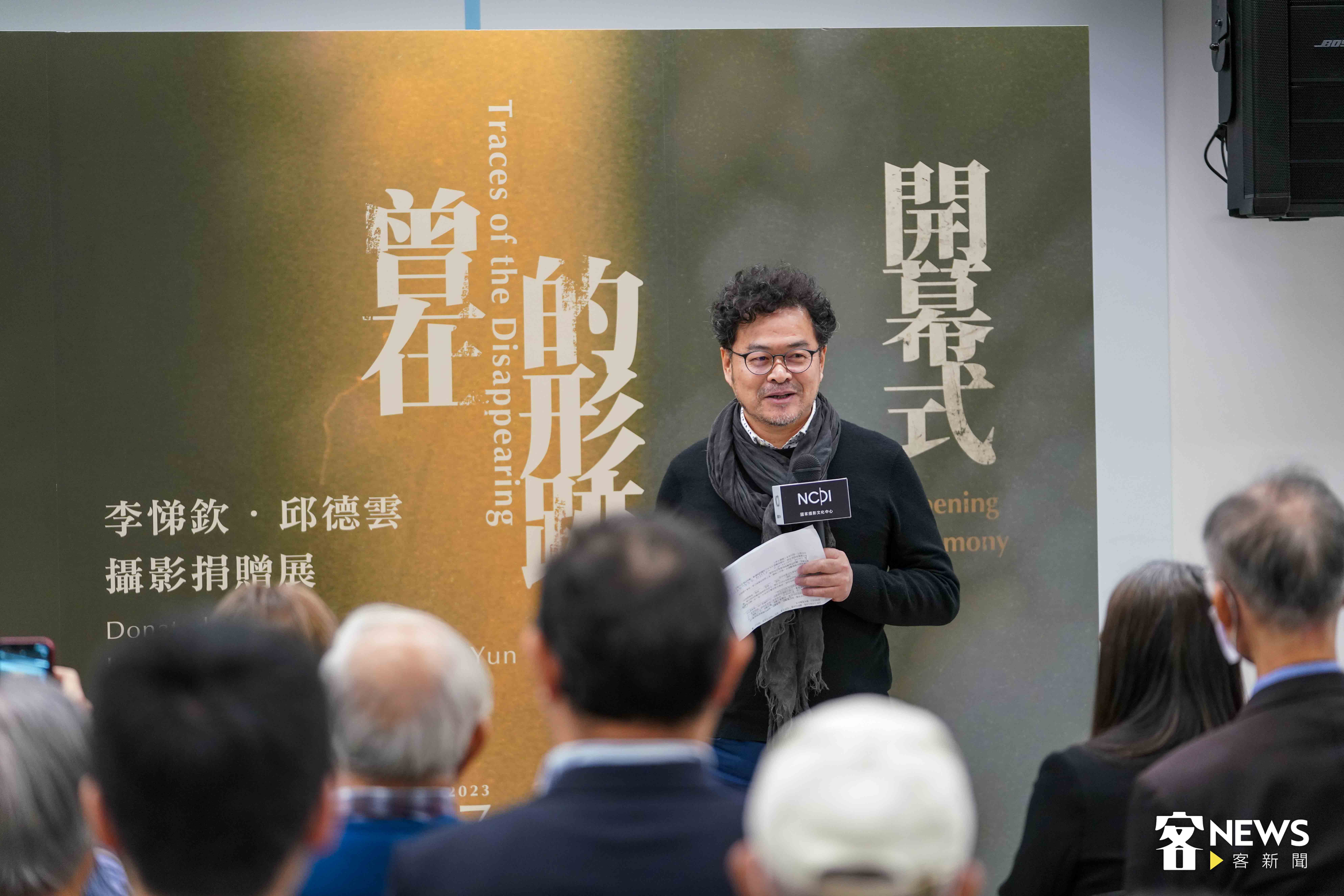 攝影家鄧博仁給了李悌欽一個定位：「走在前衛的業餘攝影家」。李台源攝