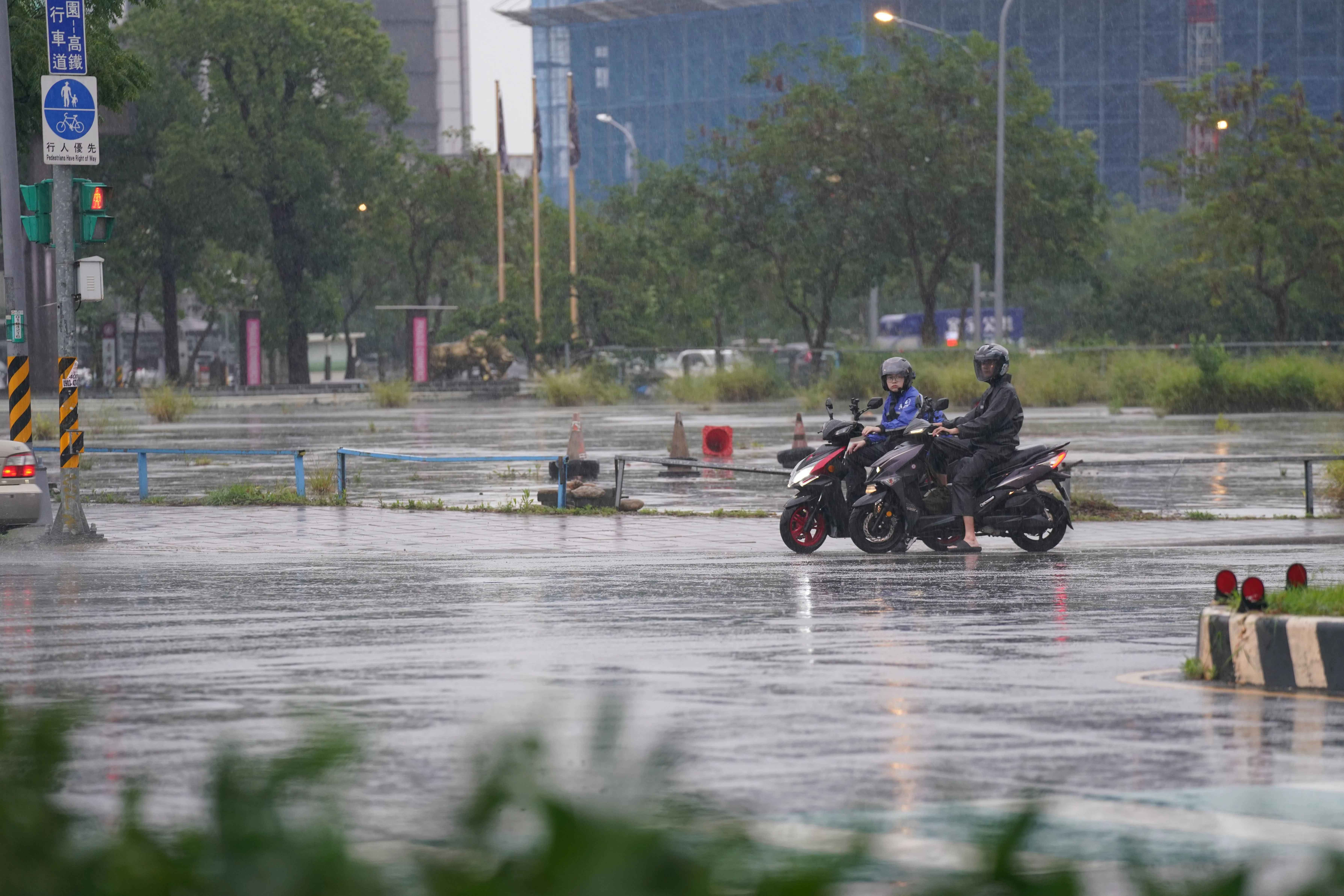 迎風面水氣強低溫探17度　週四起轉乾西半部日夜溫差大