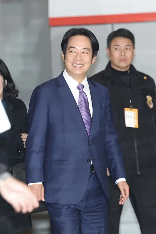 賴清德政見發表會結束後步出會場，接受媒體訪問。中央社記者吳家昇攝