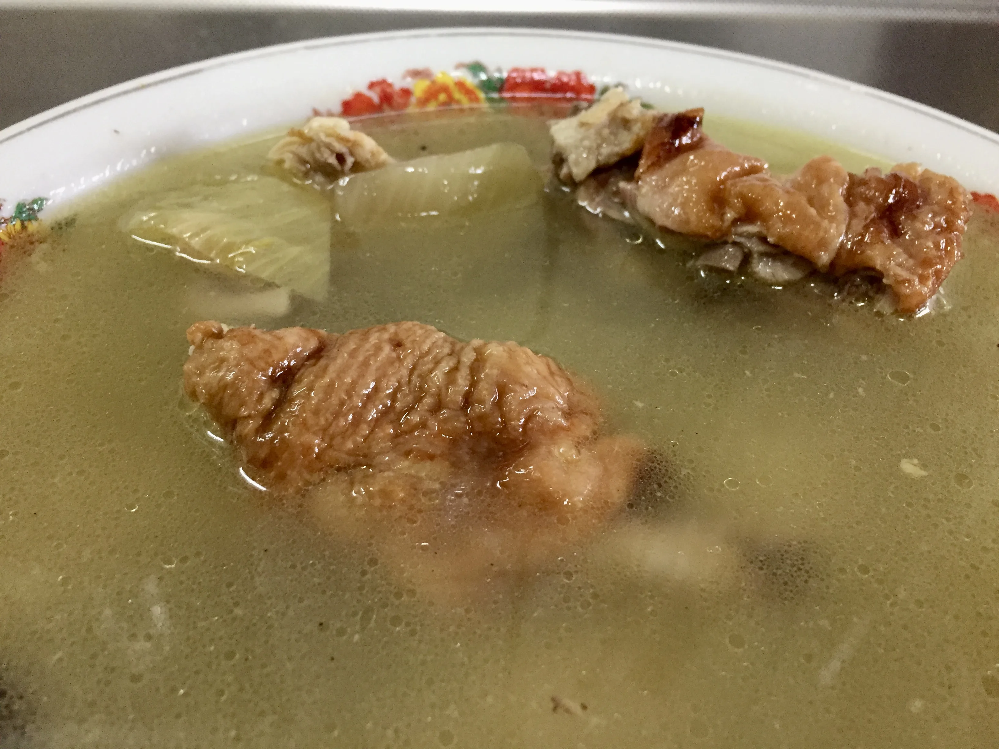 鹹菜鴨湯。蕭秀琴攝