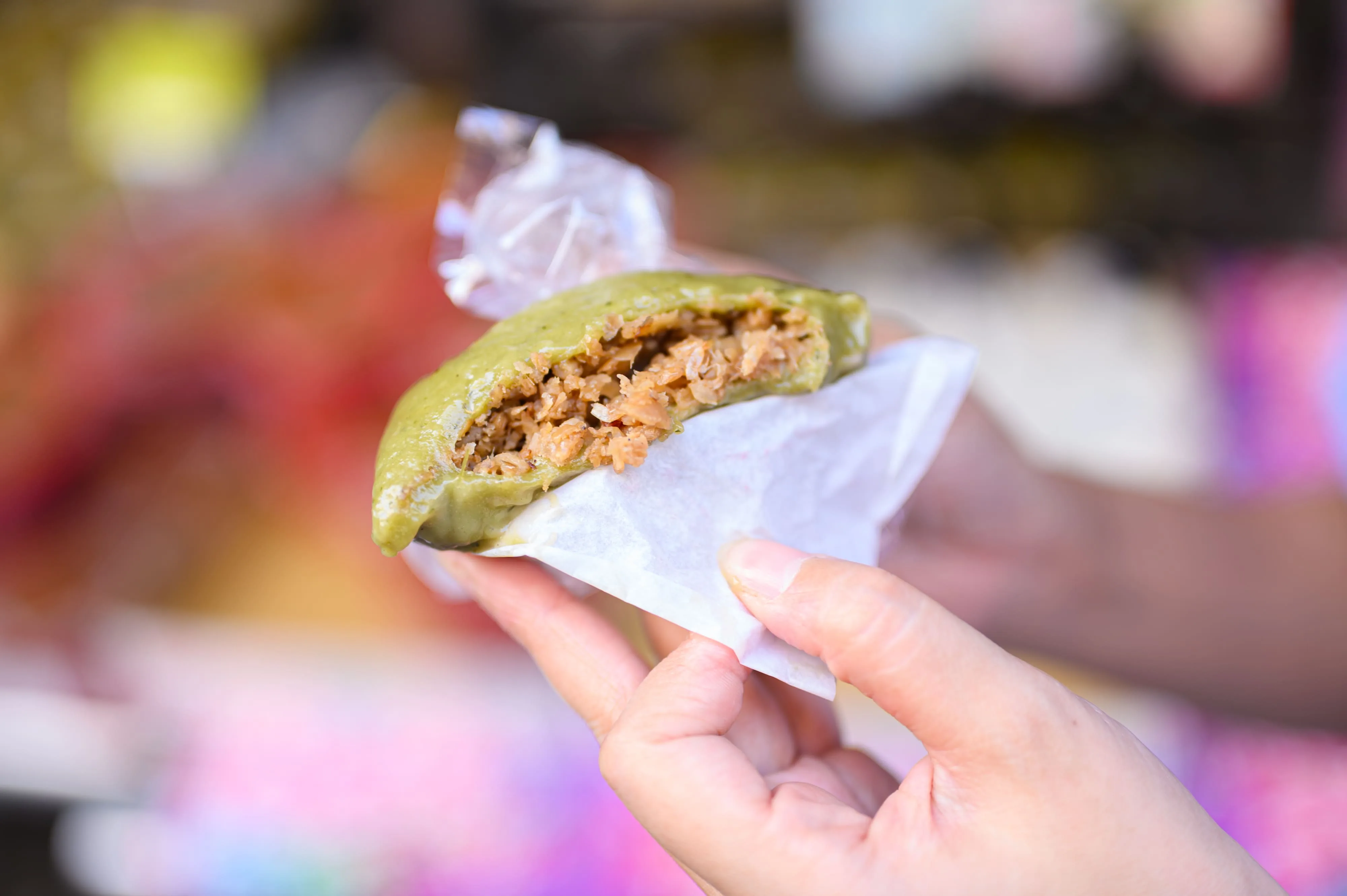 美濃的特產「草仔粿」。屠潔提供