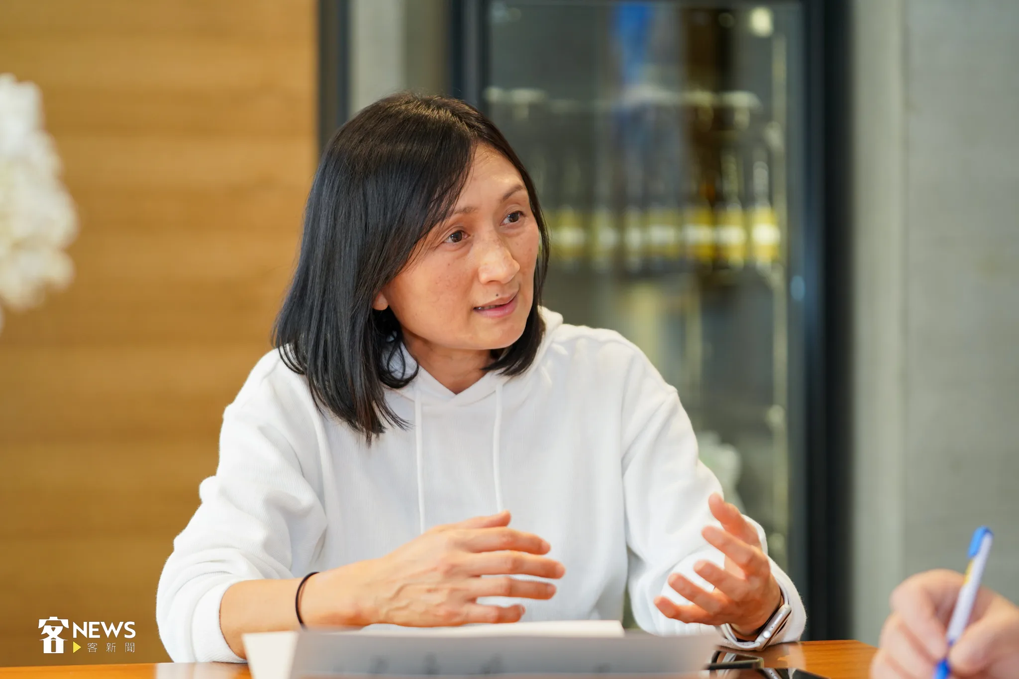 春嬌粄條店主人劉美熙與大家分享開店精采故事。宋佩遙攝。