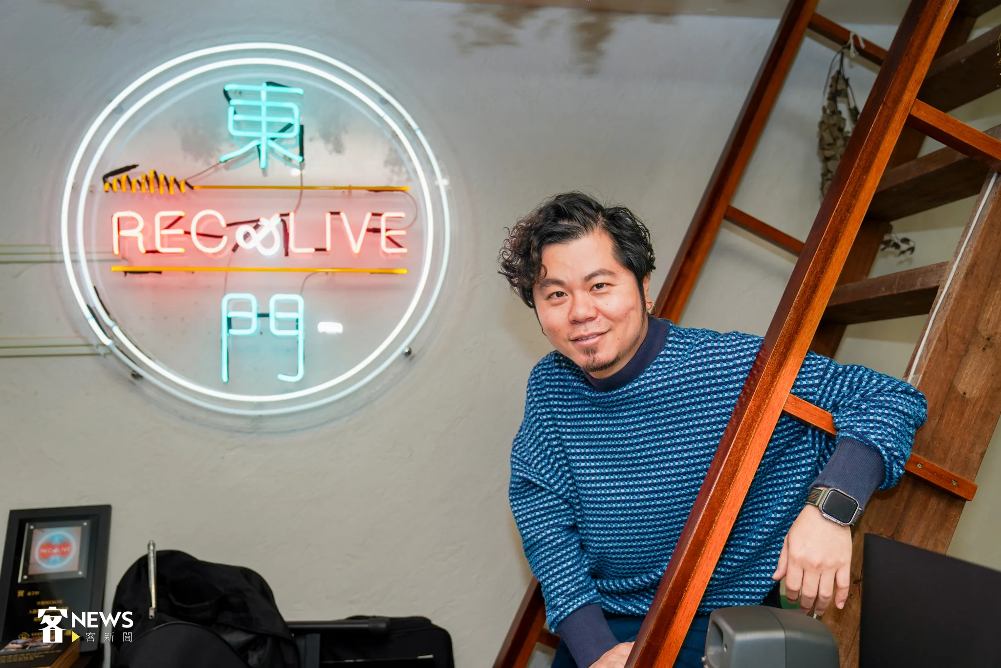 音樂成為黃子軒的志業,在東門REC & LiVE工作室中持續尋找音樂的潛能。宋佩遙攝