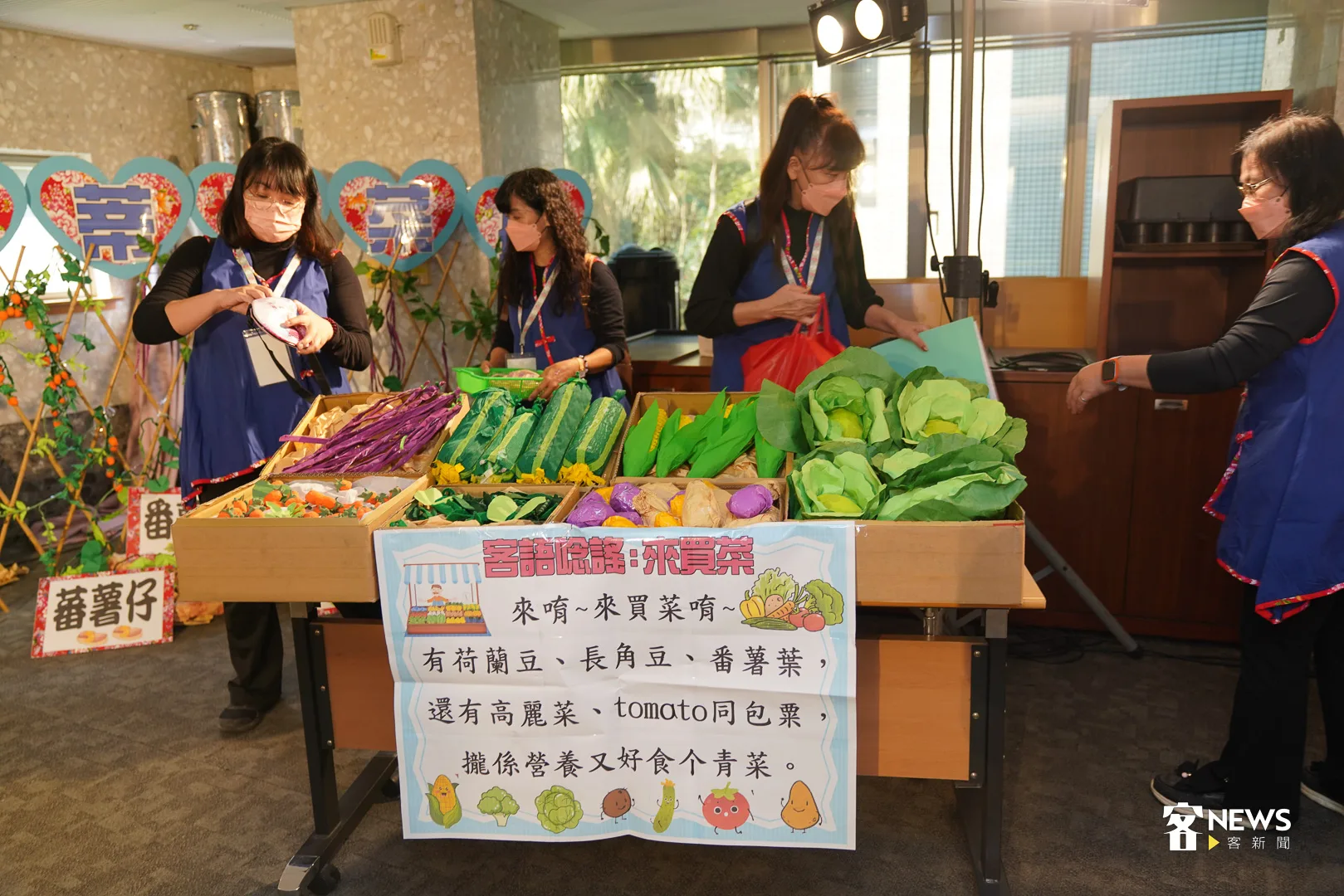 苗栗縣私立小木偶幼兒園、屏東縣萬巒鄉立幼兒園、鳳林鎮鳳林國民小學附設幼兒園3間幼兒園推動客語教學獲獎。何柏均攝
