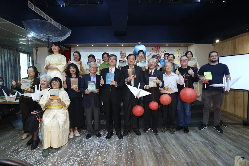 客家文學5作品翻譯　捷克西班牙英語推廣