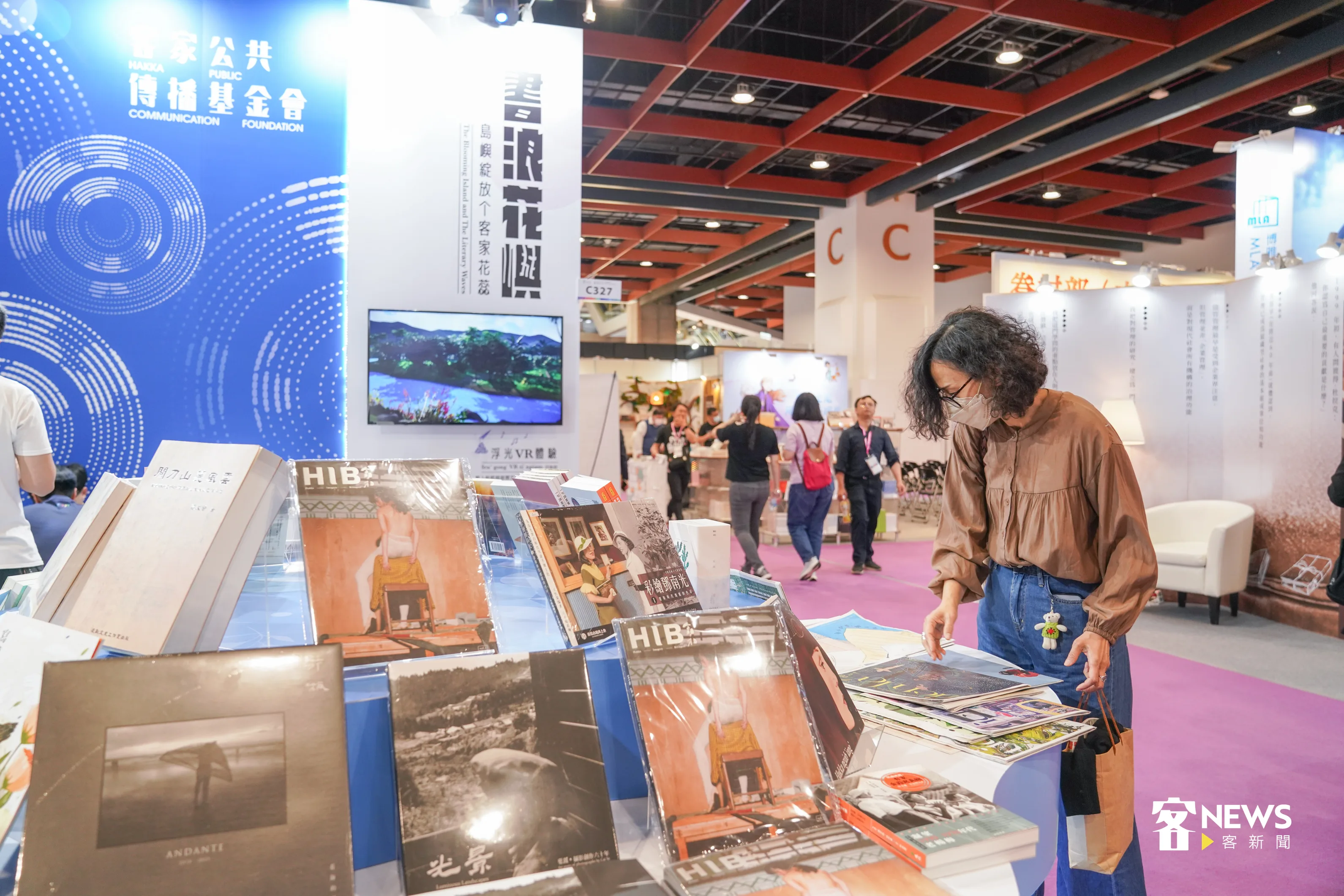 客傳會位於書展的C327展區。洪俊傑攝