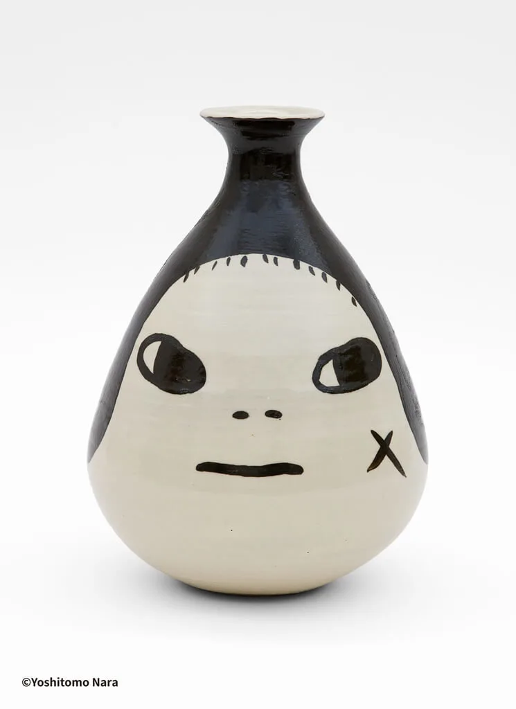 日本藝術家奈良美智「朦朧潮濕的一天」10年在台巡展計畫第2站將落地澎湖，同時展出奈良美智陶器作品。圖為展出作品之一Peaceful Night。（文總、©YOSHITOMO NARA提供）