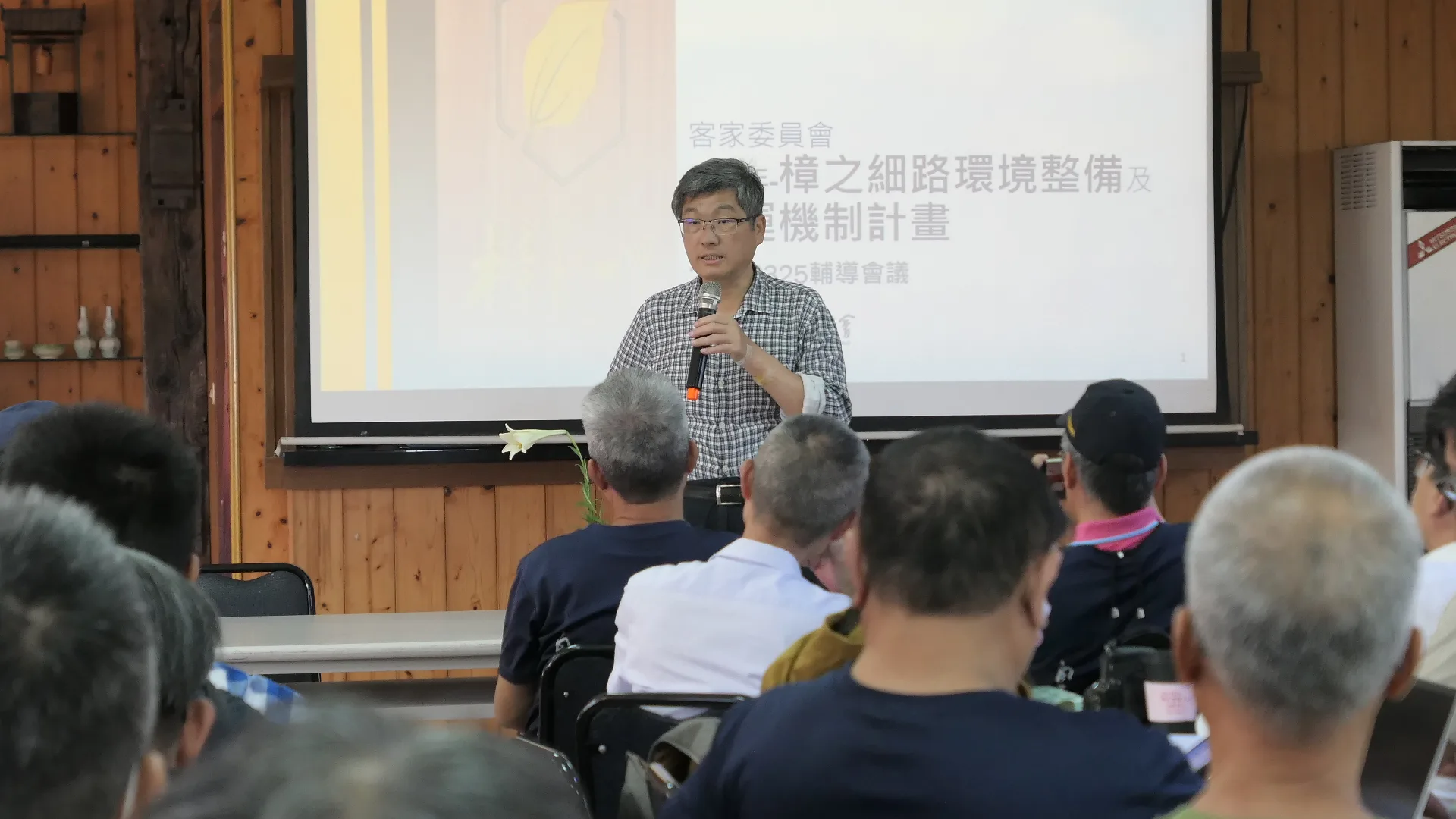 客委會主委楊長鎮致詞。客委會提供