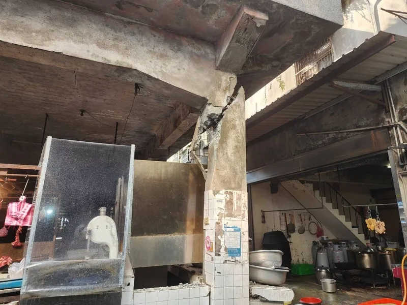 受花蓮地震影響，桃園大溪私人市場梁柱斷裂。中央社