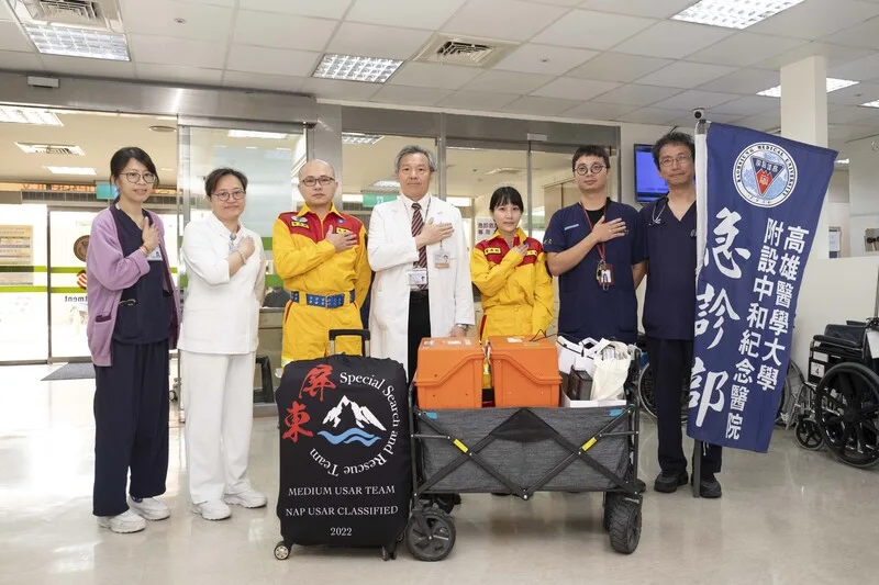 花蓮3日上午發生芮氏規模7.2的地震,許多地方傳出災情,高雄醫學大學附設中和紀念醫院也派出1名醫師、3名護理師,與高雄、屏東特搜大隊共同至災區支援。高醫提供