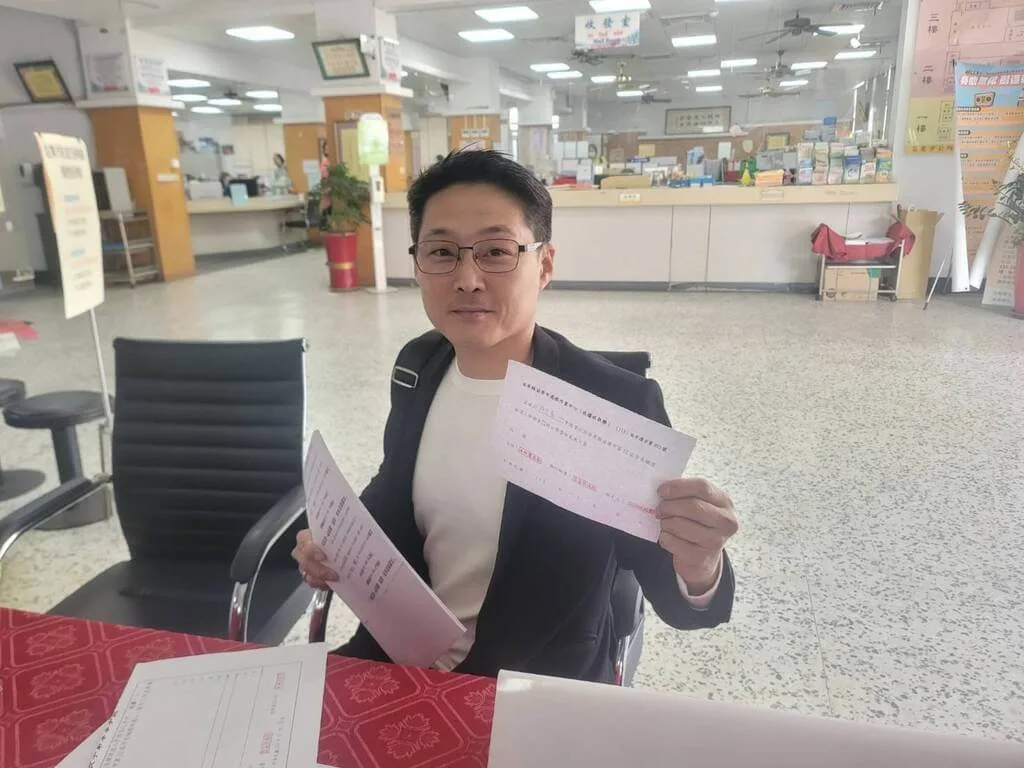 林志豪以無黨籍身分登記參選苗栗市長補選候選人。中央社