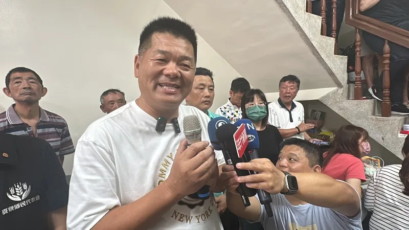 民進黨籍麥寮鄉長補選當選人許忠富，本次以無黨籍參選，4月13日開票後就一路遙遙領先，許忠富以9047票擊敗競爭對民眾黨林宜豊2048票、國民黨許志豪6561票。中央社