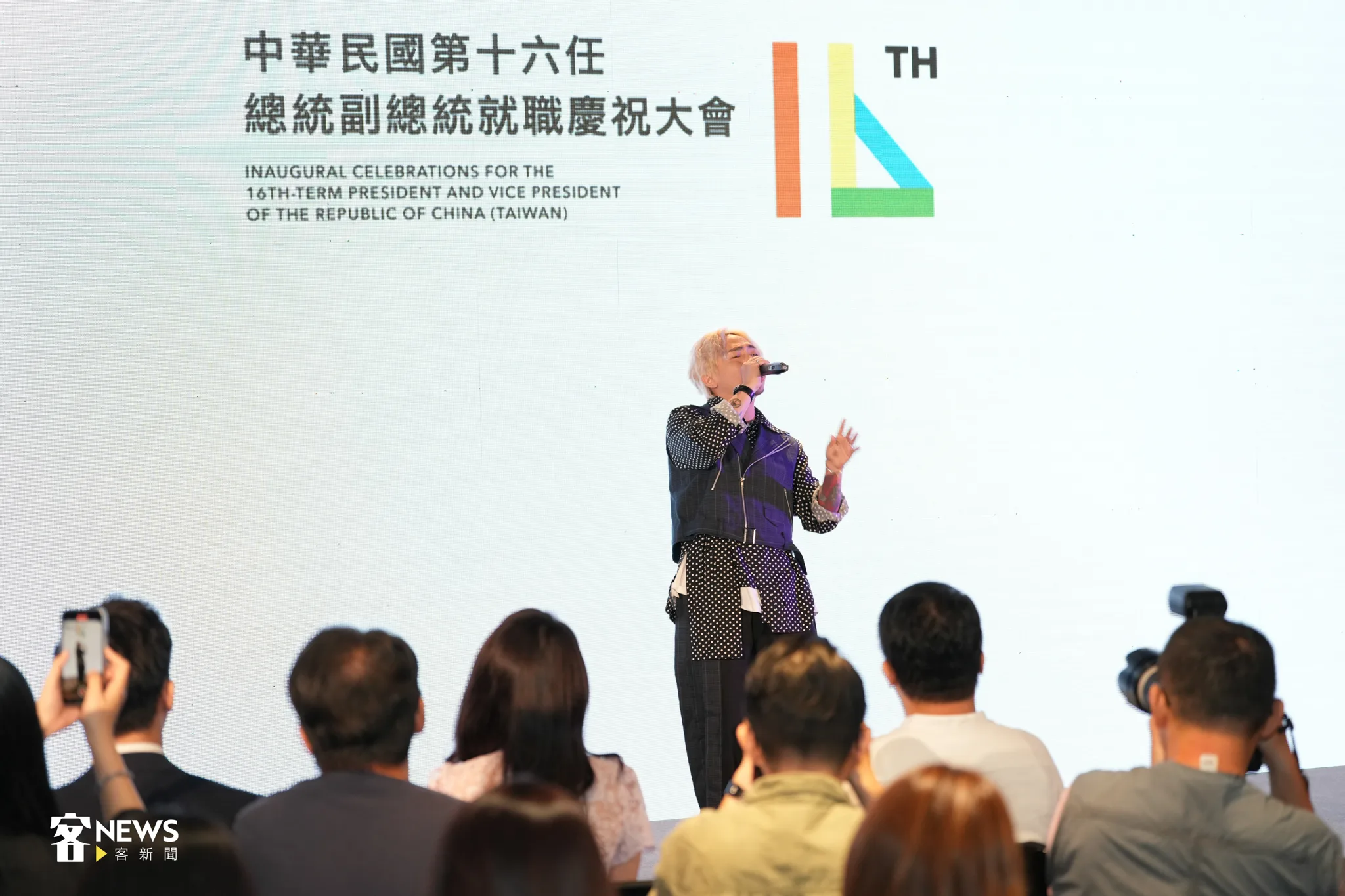 金曲入圍歌手周自從在記者會現場搶先透露演出橋段。宋佩遙攝