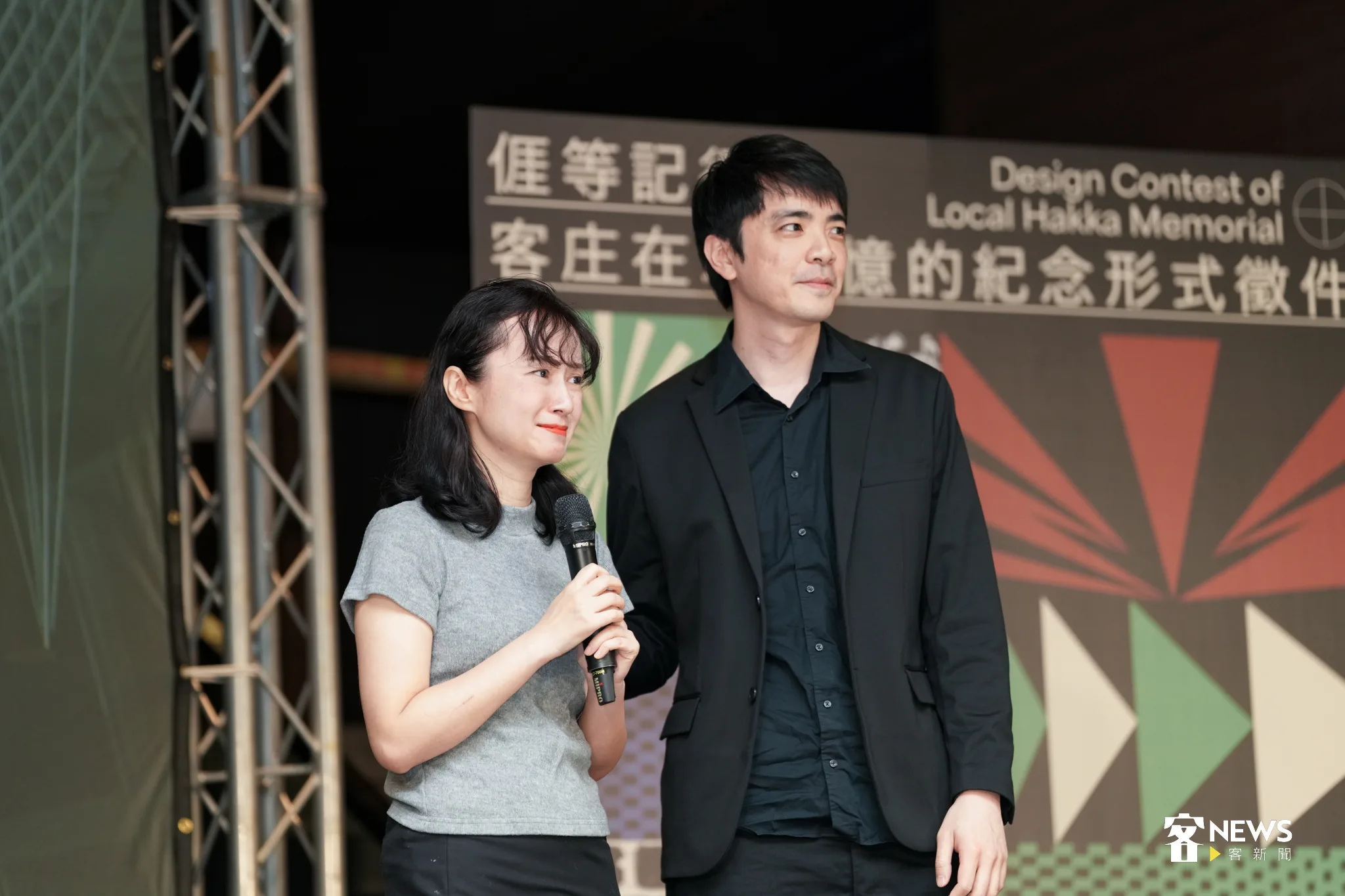 彭雅倫與趙尉翔介紹得獎作品時仍難掩激動。宋佩遙攝