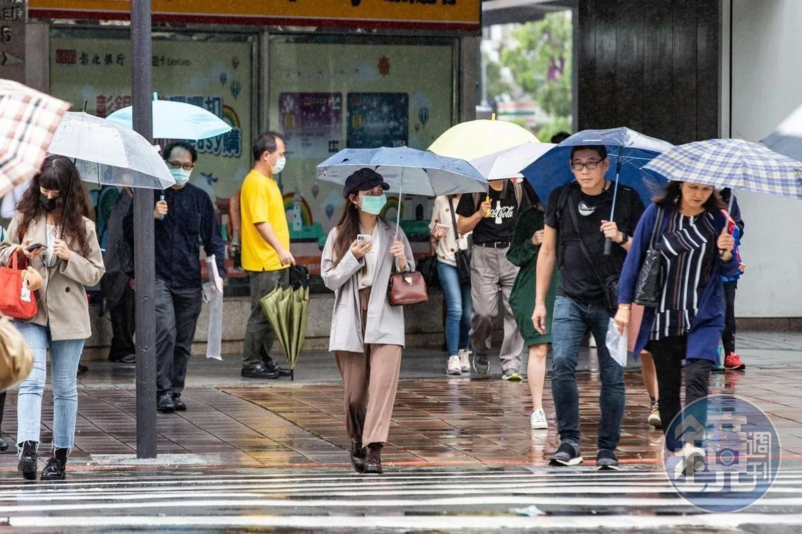 東北季風發威！全台氣溫轉涼　部分地區有零星陣雨