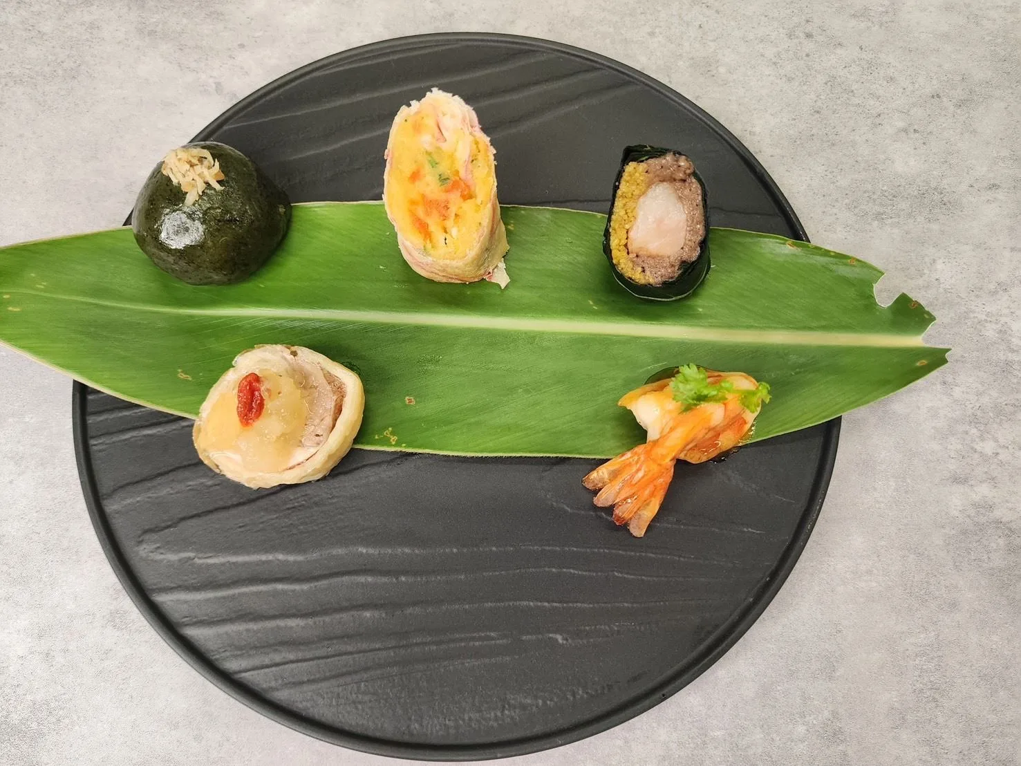 嘉義職人料理及食材獲肯定，極光哈密瓜、黃錫鯛及白蝦入國宴菜色。嘉義縣府提供