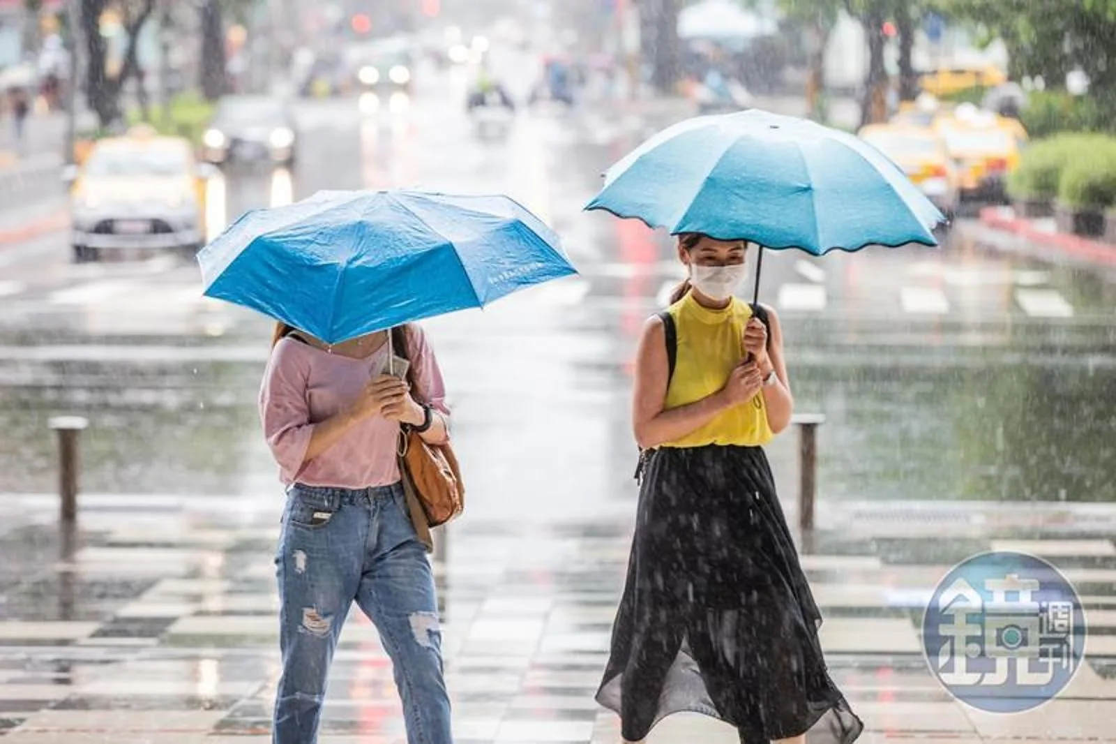 4縣市豪雨特報！雨勢比昨天更強　高溫達32度「鋒面這天遠離」